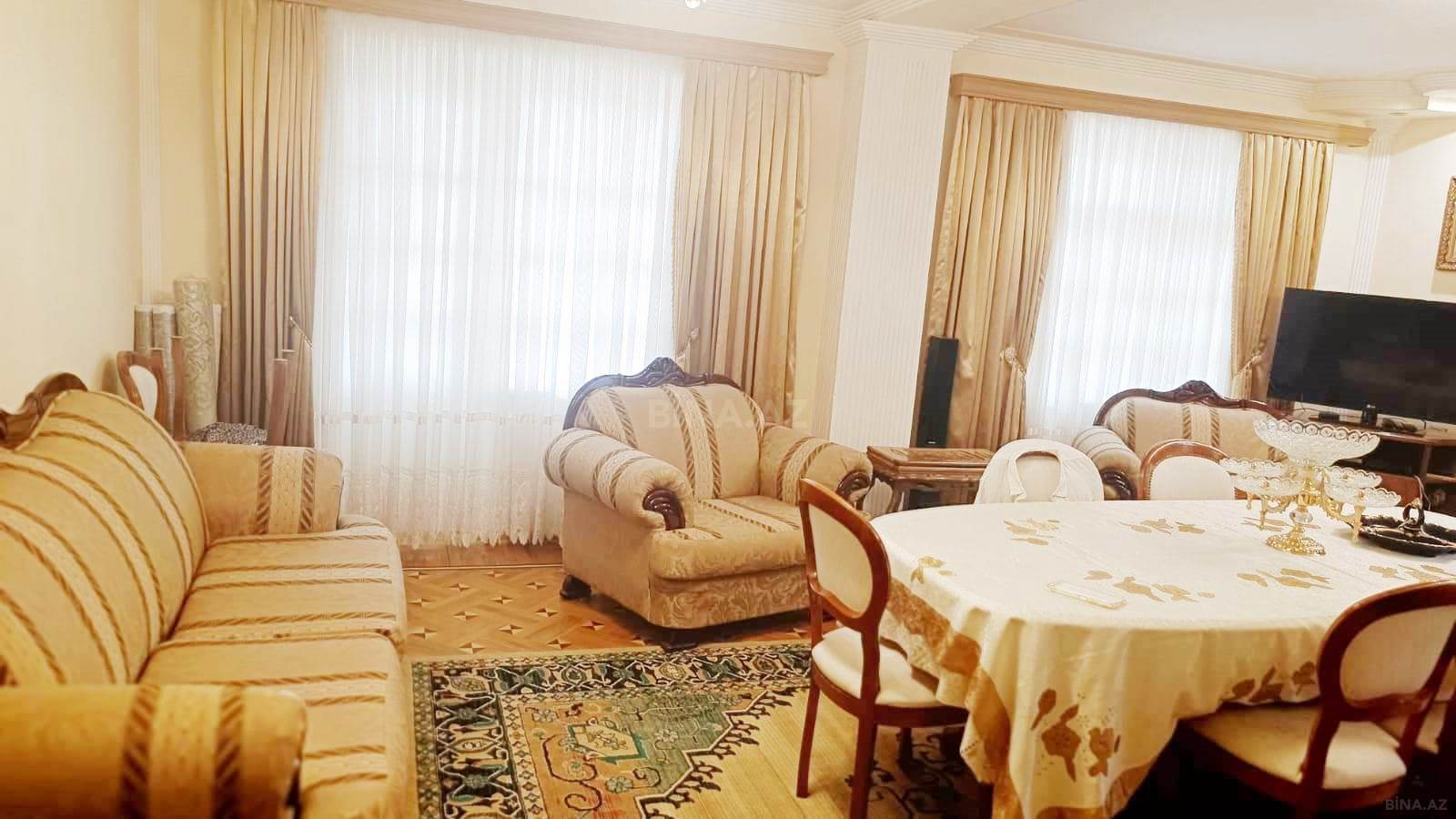 5 otaqlı köhnə tikili - 8-ci mikrorayon q. - 145 m² (6)
