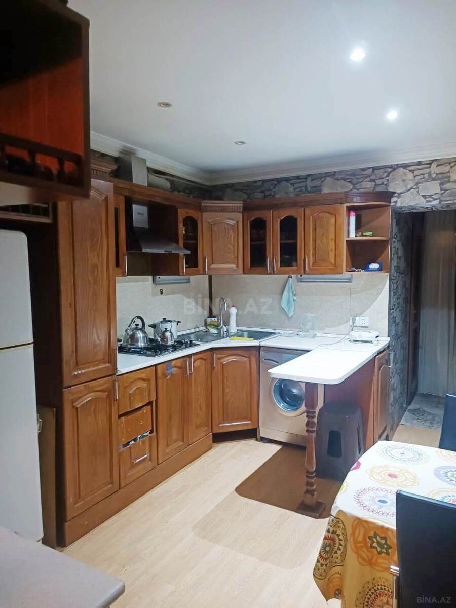 5 otaqlı köhnə tikili - 8-ci mikrorayon q. - 145 m² (20)