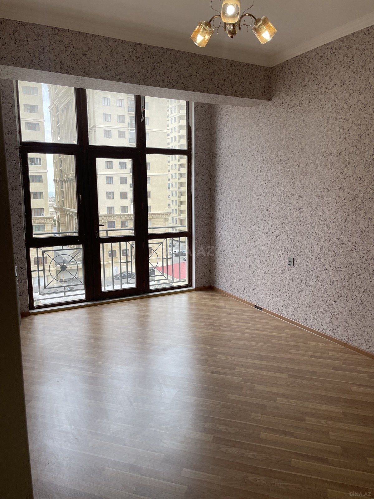 3 otaqlı yeni tikili - 20-ci sahə q. - 112 m² (1)