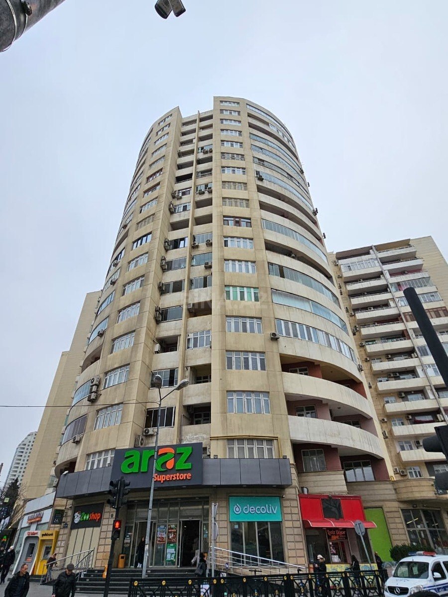 4 otaqlı yeni tikili - Elmlər Akademiyası m. - 200 m² (3)