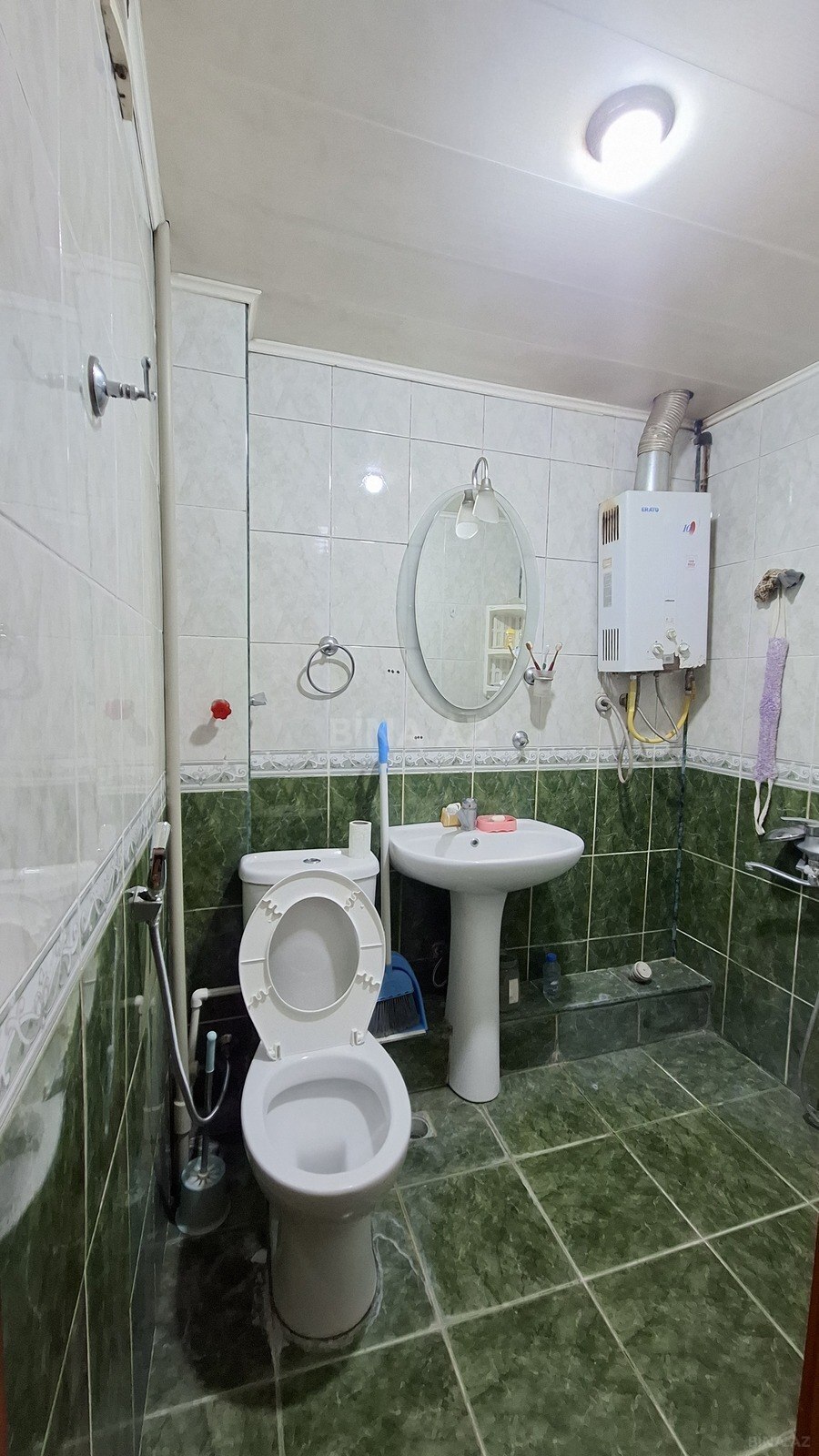 2 otaqlı köhnə tikili - Azadlıq Prospekti m. - 55 m² (17)