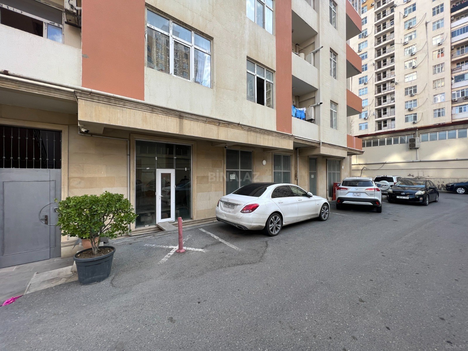 Obyekt - Həzi Aslanov m. - 110 m² (1)