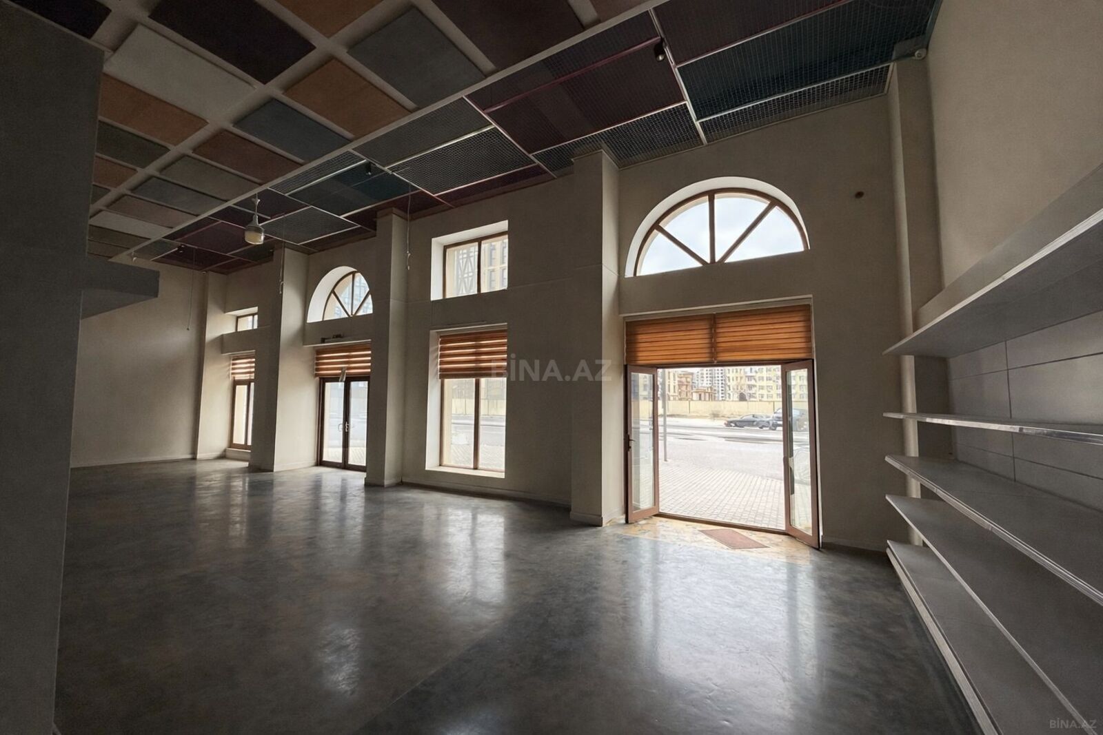 Obyekt - Ağ şəhər q. - 320 m² (3)