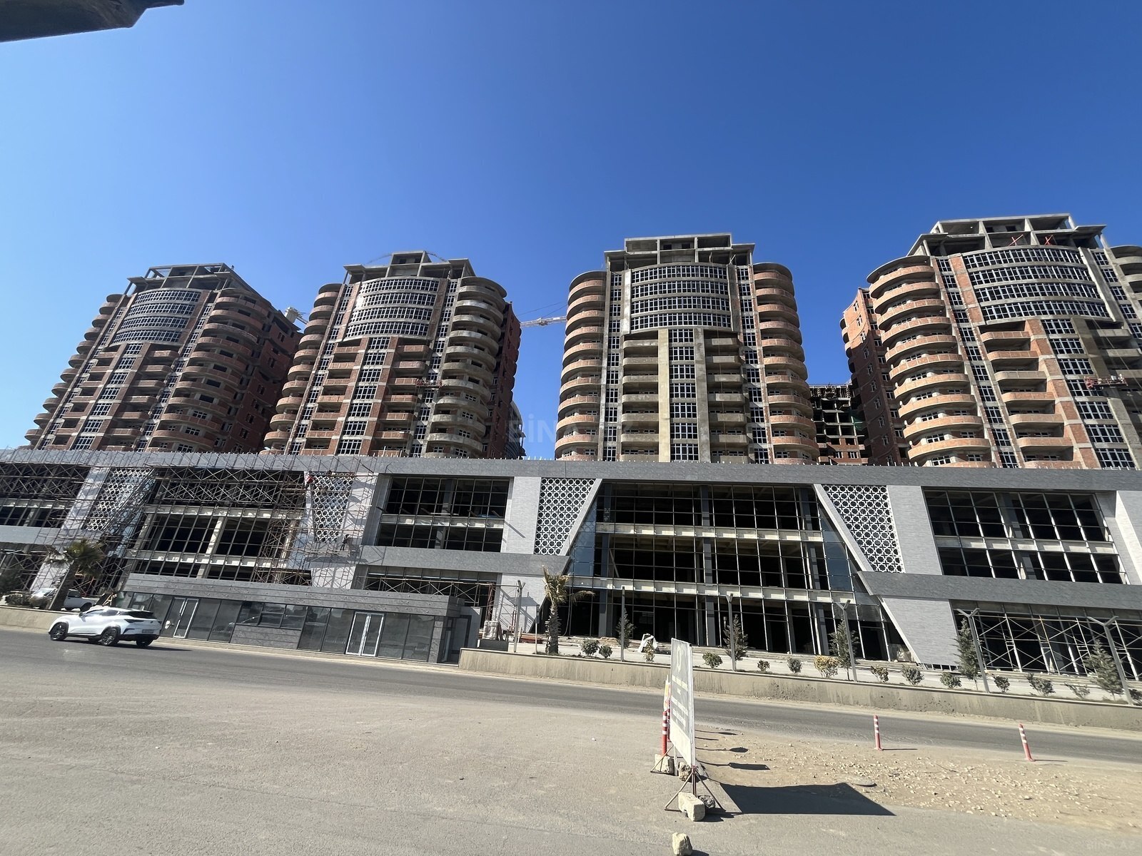 2-комн. новостройка - пос. Локбатан - 78 м² (1)