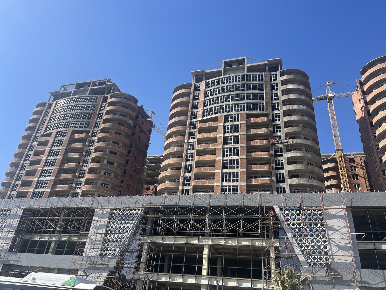 2-комн. новостройка - пос. Локбатан - 78 м² (3)