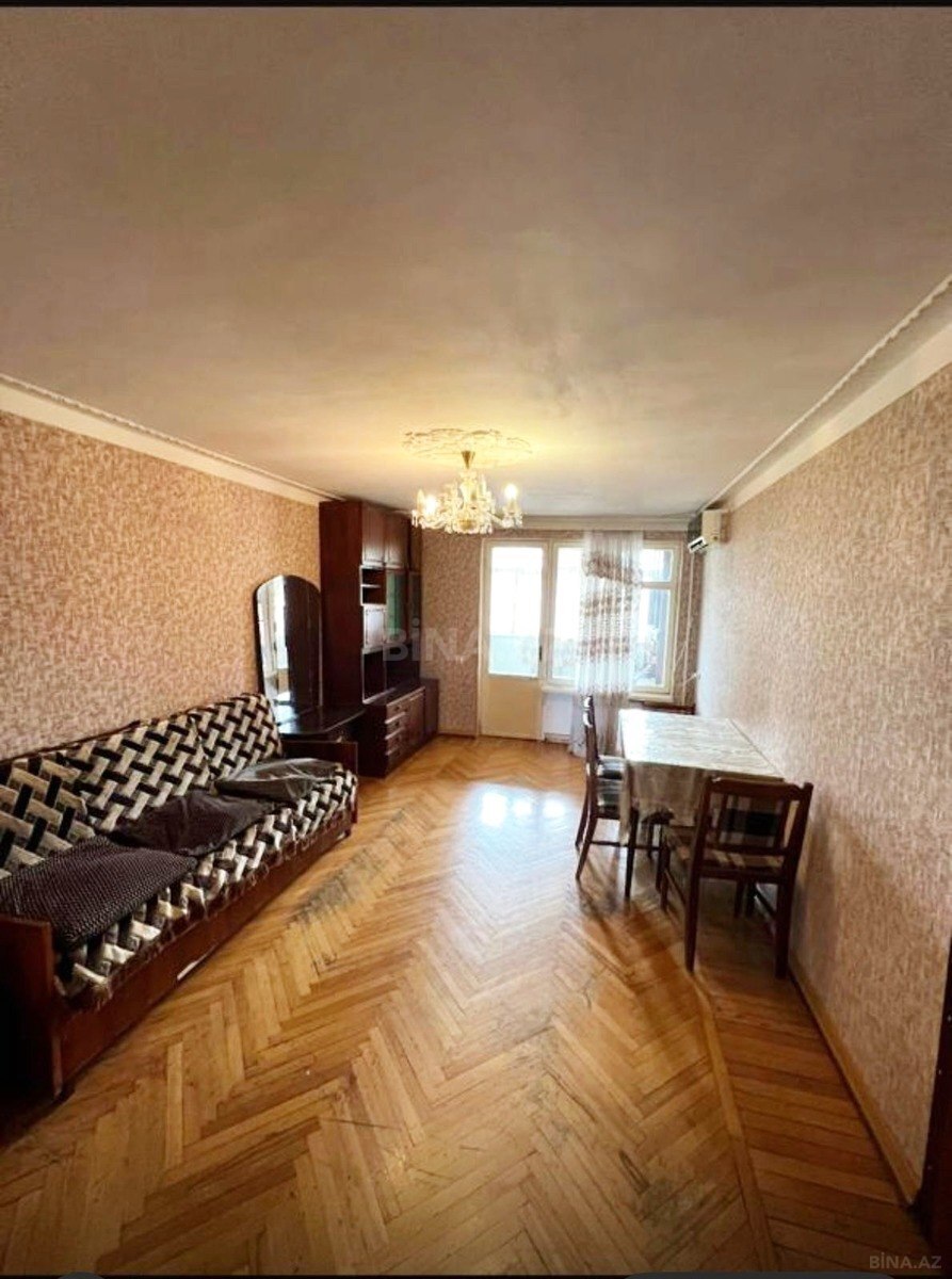 3-комн. вторичка - м. Иншаатчылар - 70 м² (1)