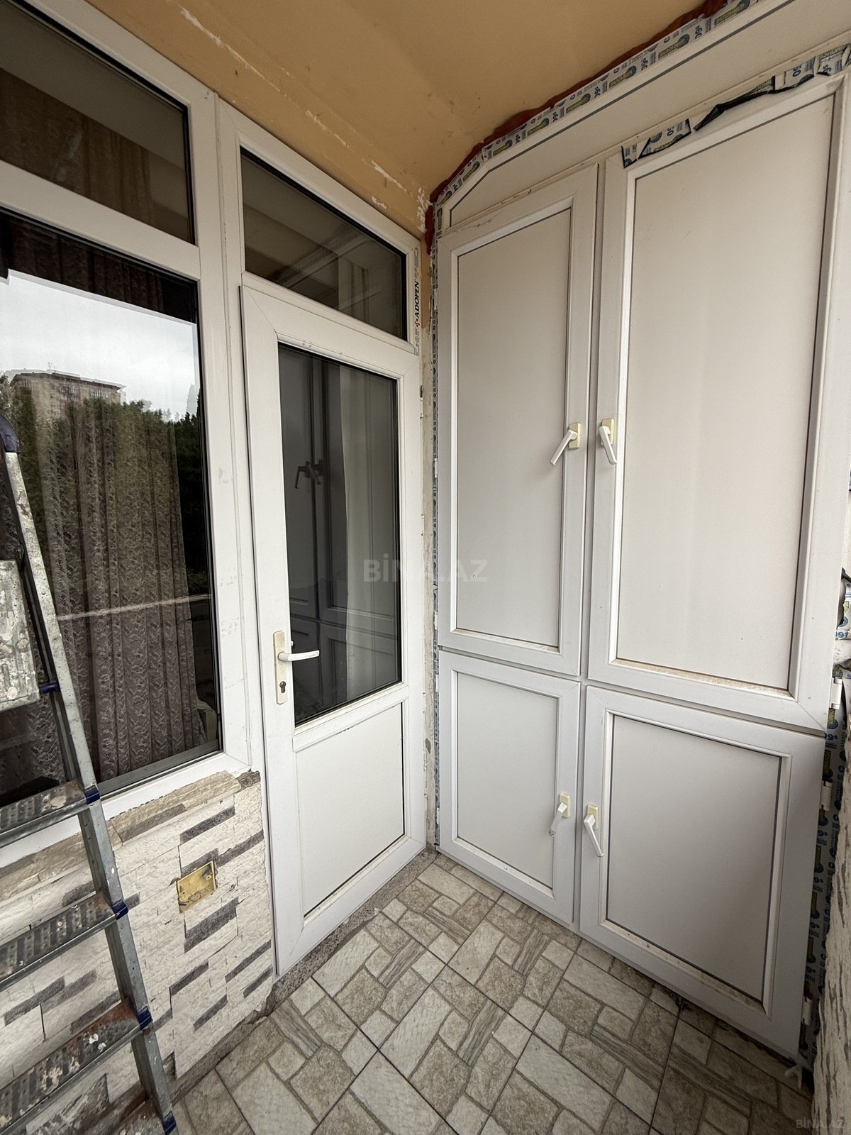 3 otaqlı köhnə tikili - Azadlıq Prospekti m. - 80 m² (9)