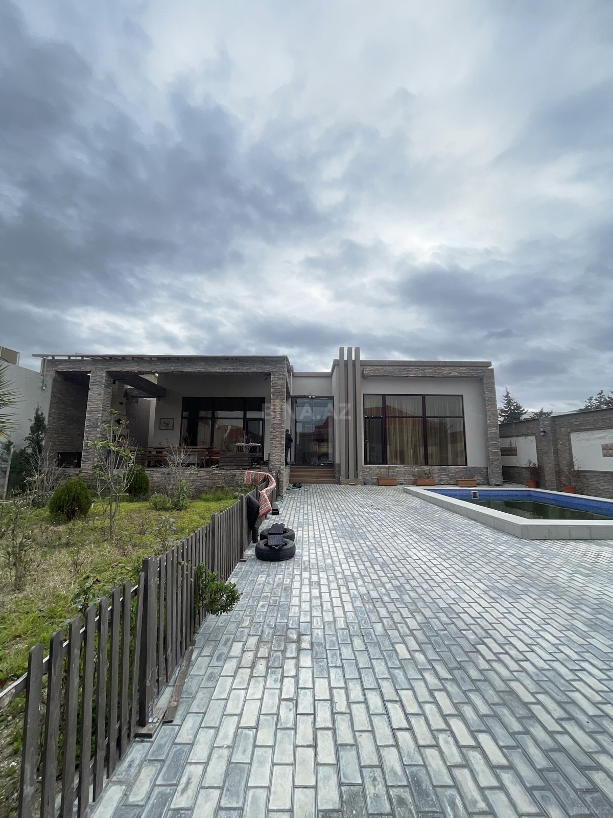 5 otaqlı həyət evi/bağ evi - Buzovna q. - 300 m² (5)