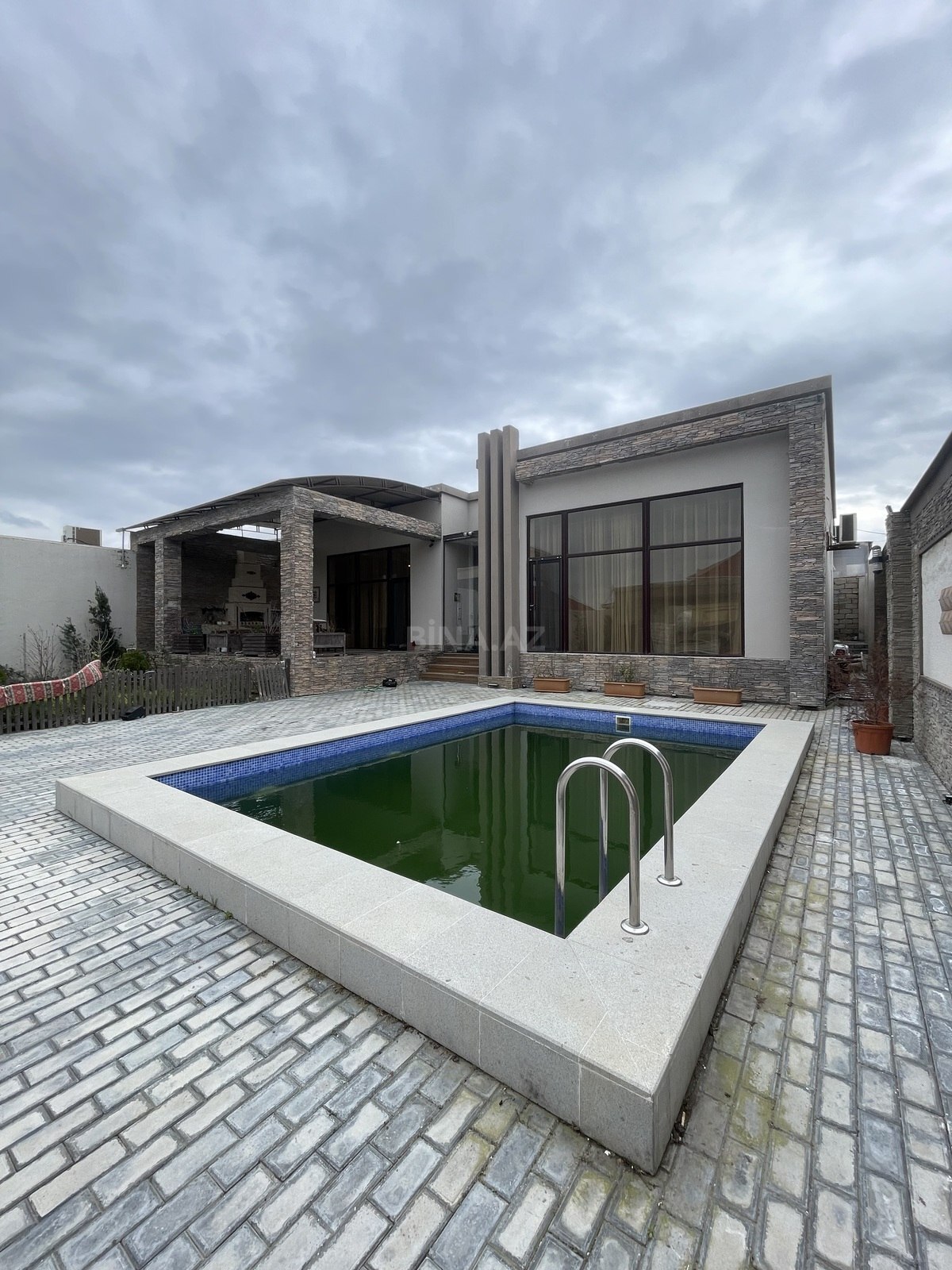 5 otaqlı həyət evi/bağ evi - Buzovna q. - 300 m² (1)