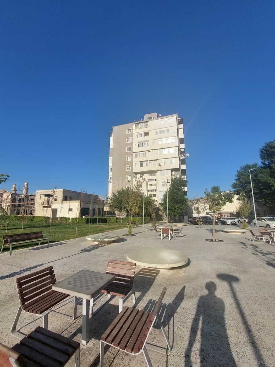 2 otaqlı köhnə tikili - Elmlər Akademiyası m. - 70 m² (1)