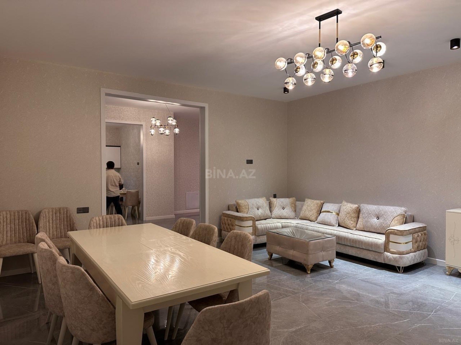 5 otaqlı həyət evi/bağ evi - Şüvəlan q. - 250 m² (13)