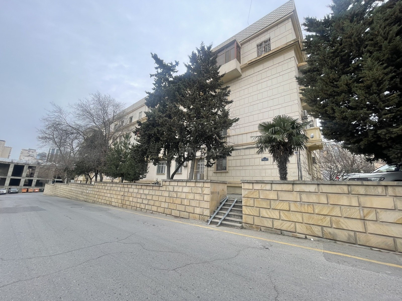 5 otaqlı köhnə tikili - Elmlər Akademiyası m. - 200 m² (1)