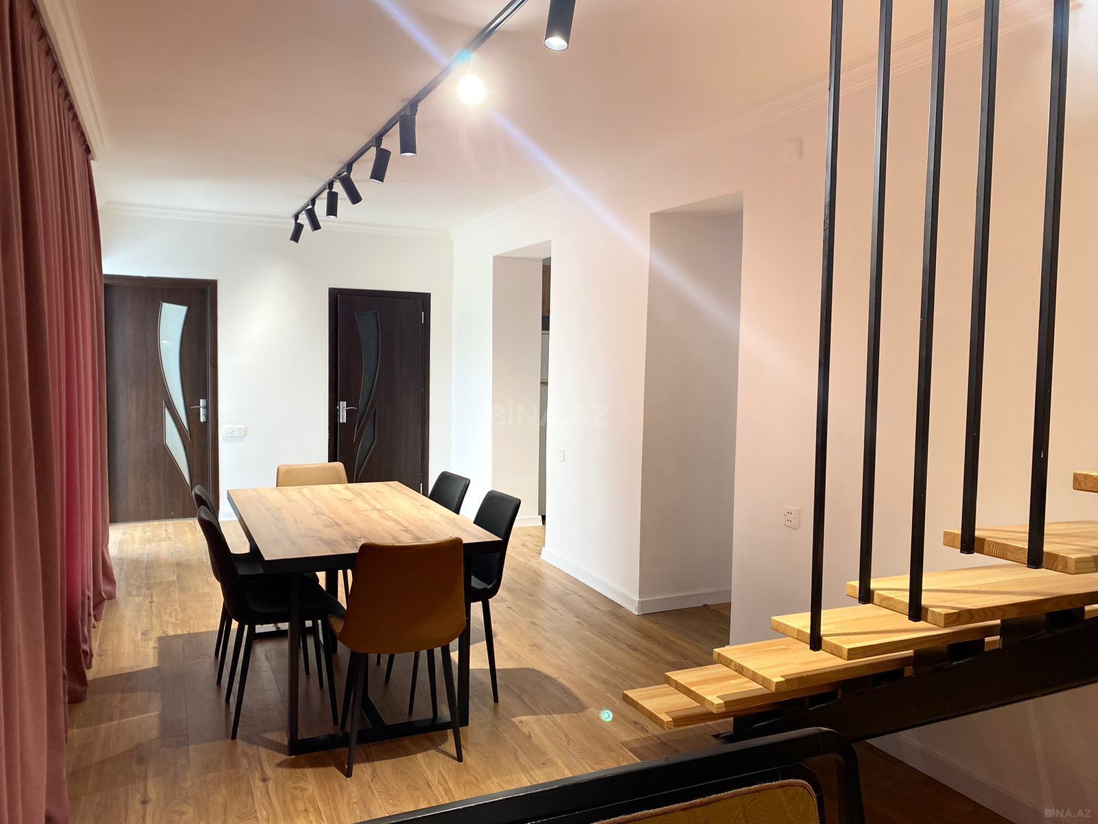 6-комн. дом/дача - пос. Бильгях - 350 м² (3)