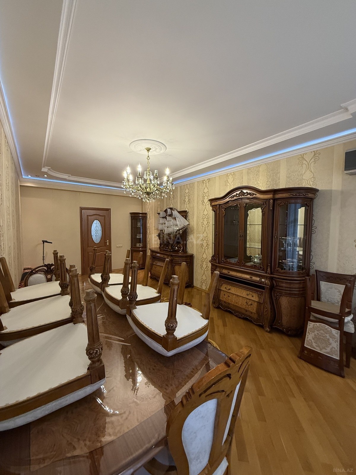 3-комн. новостройка - м. 8 ноября - 126 м² (3)