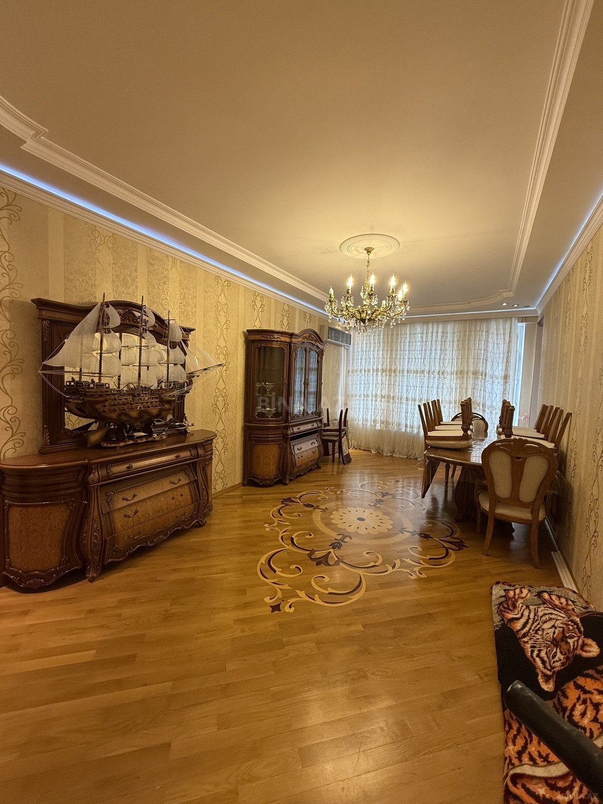 3-комн. новостройка - м. 8 ноября - 126 м² (1)