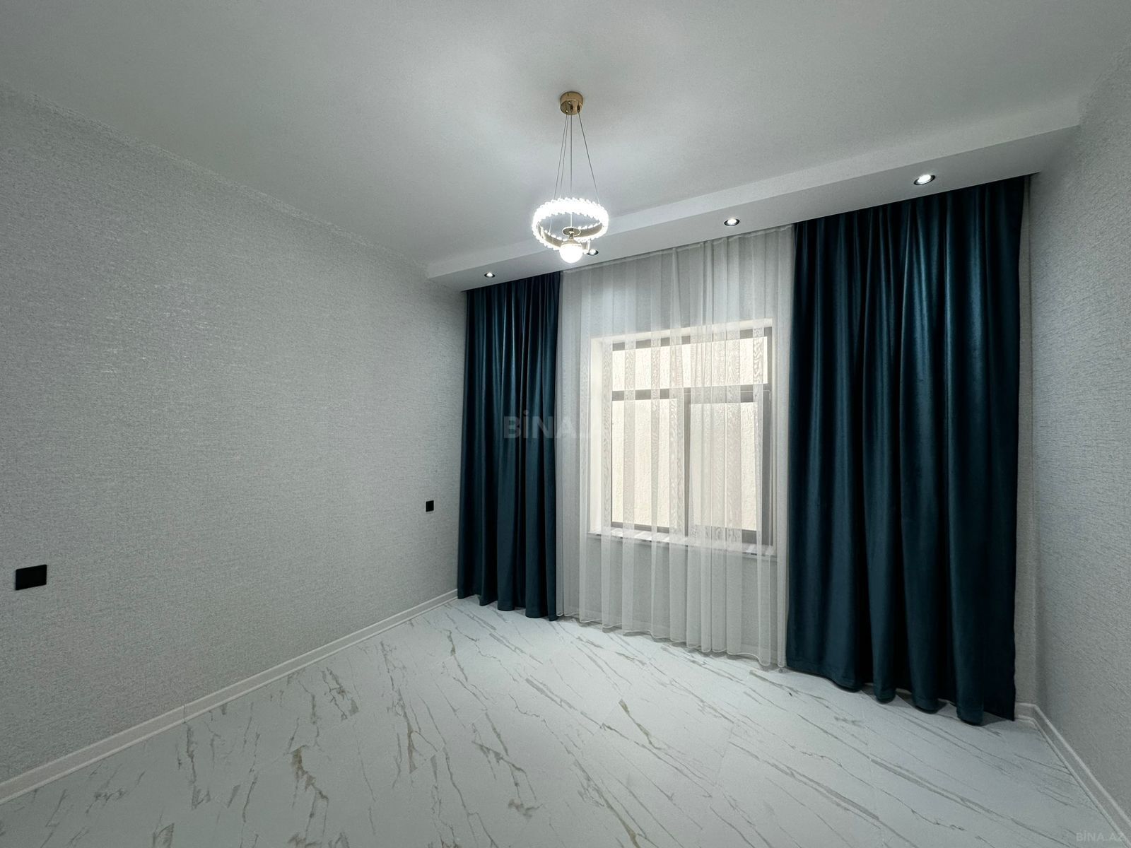 4 otaqlı həyət evi/bağ evi - Şüvəlan q. - 150 m² (13)