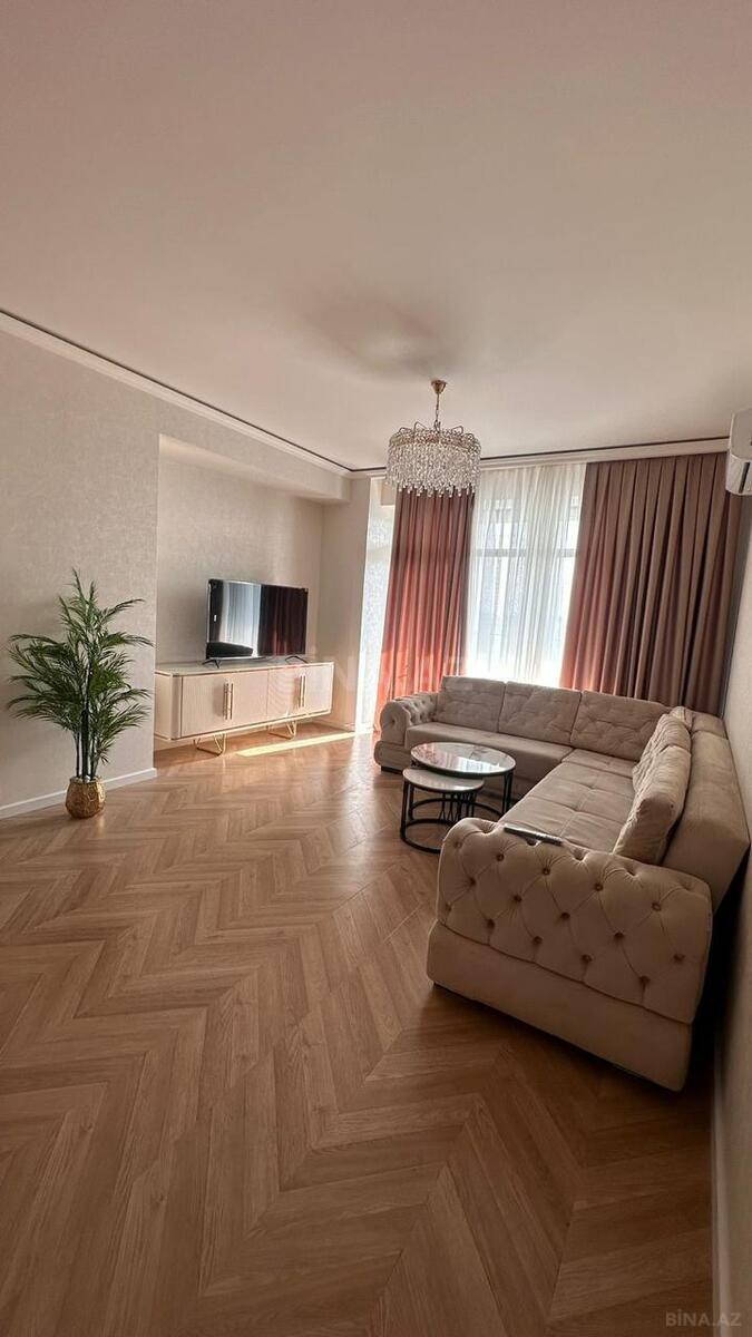 3 otaqlı yeni tikili - 8 Noyabr m. - 148 m² (1)