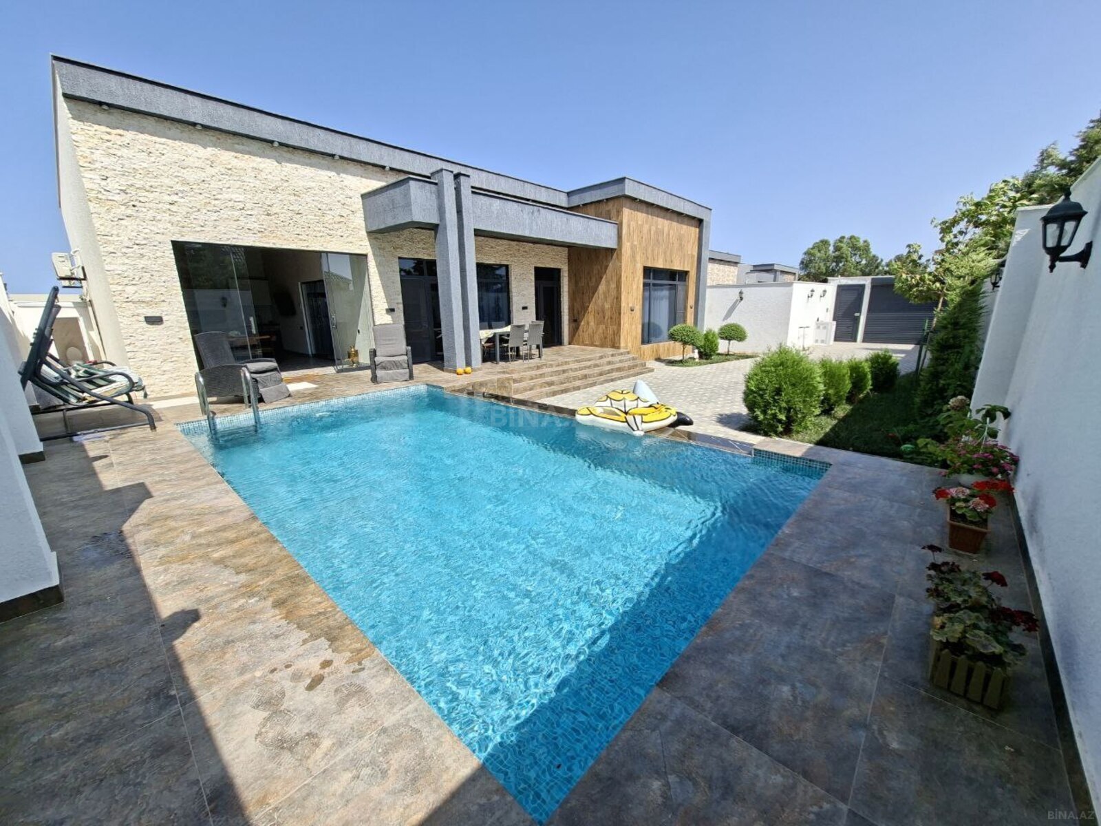4 otaqlı həyət evi/bağ evi - Mərdəkan q. - 170 m² (1)