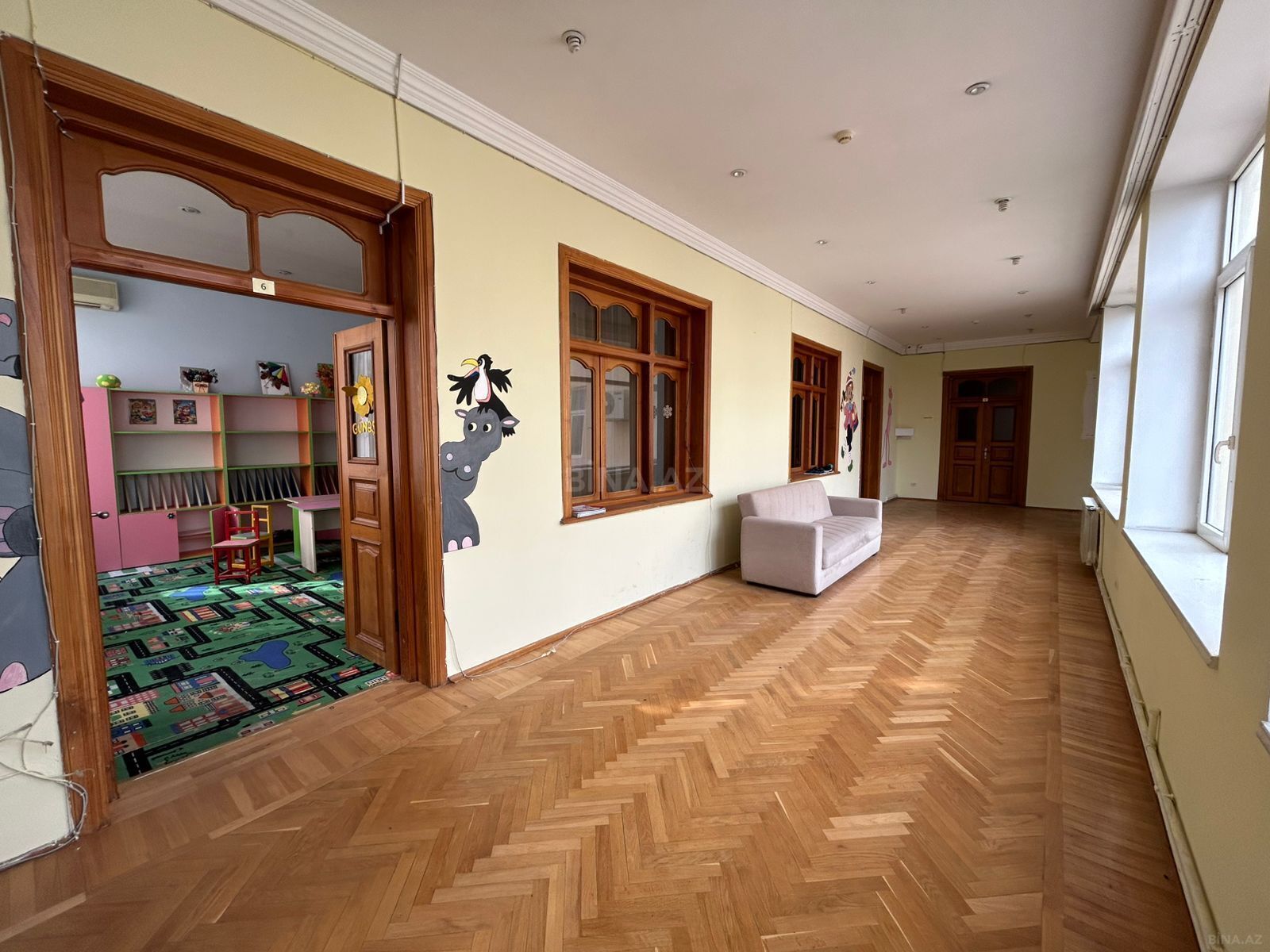 Obyekt - İnşaatçılar m. - 600 m² (28)