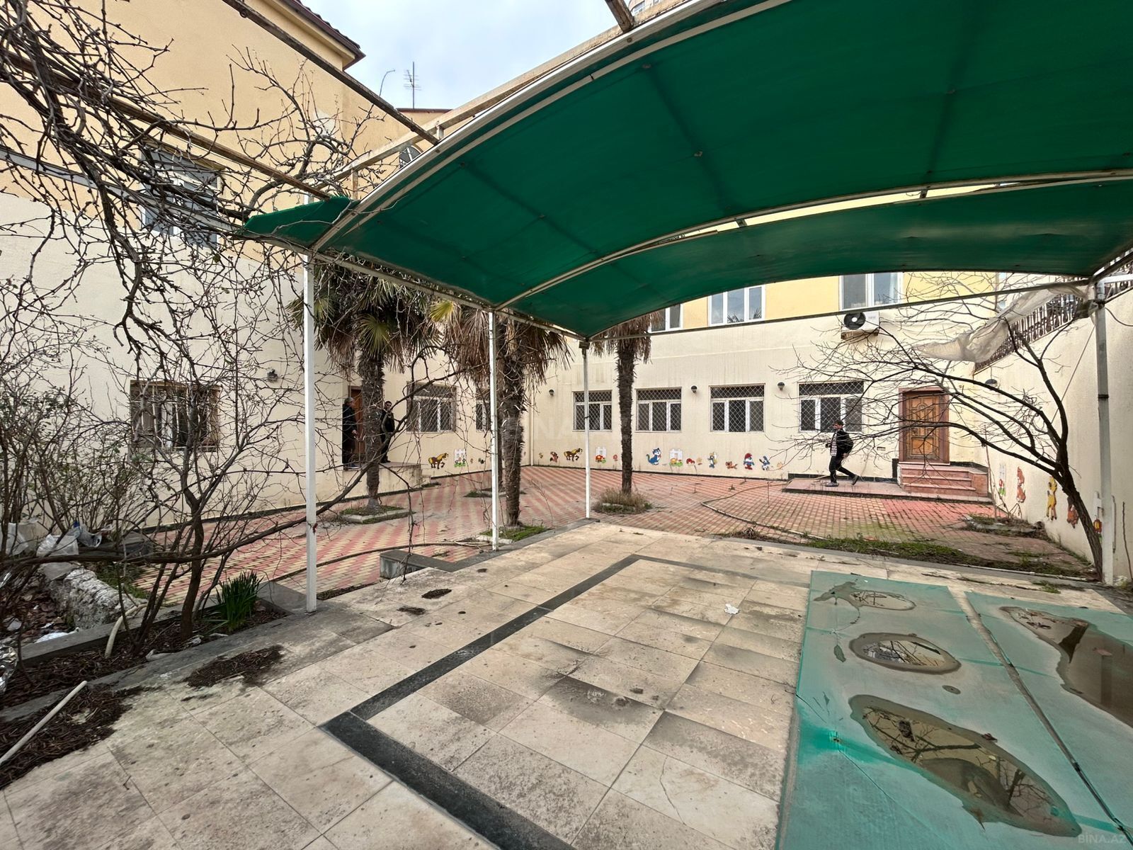 Obyekt - İnşaatçılar m. - 600 m² (10)