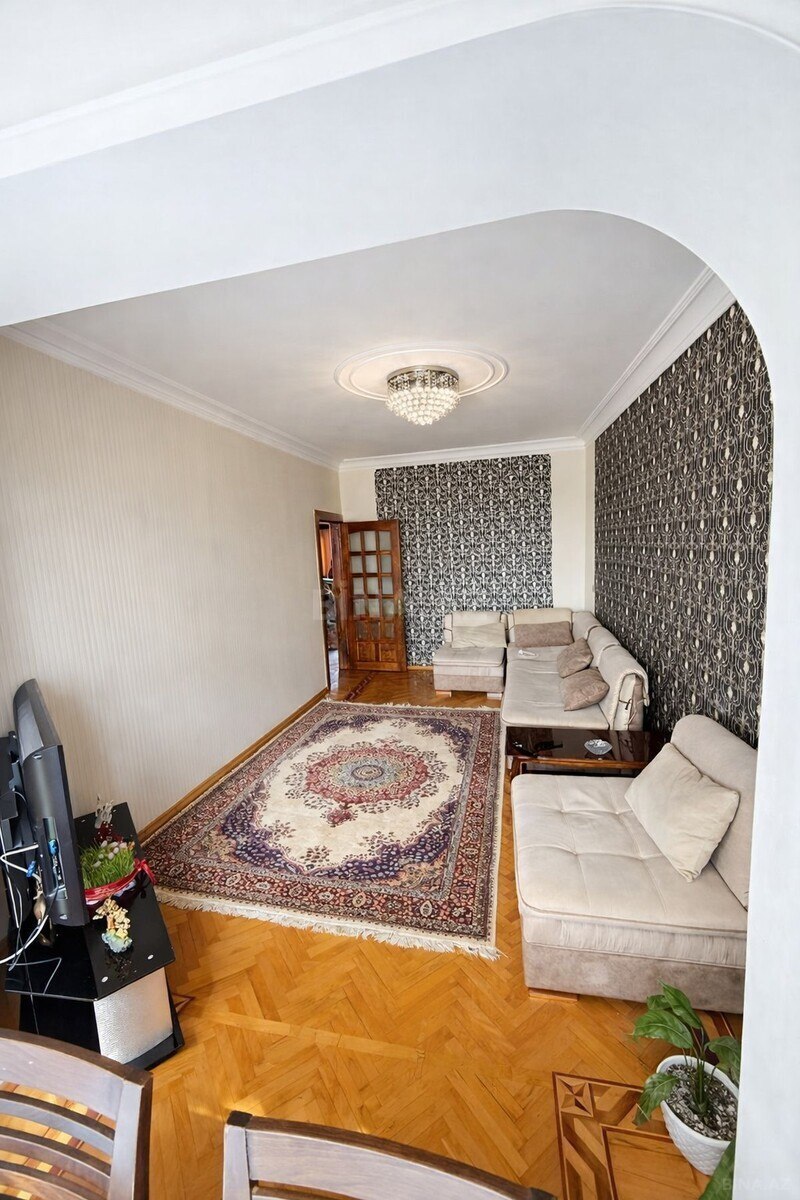 3 otaqlı köhnə tikili - Azadlıq Prospekti m. - 90 m² (3)