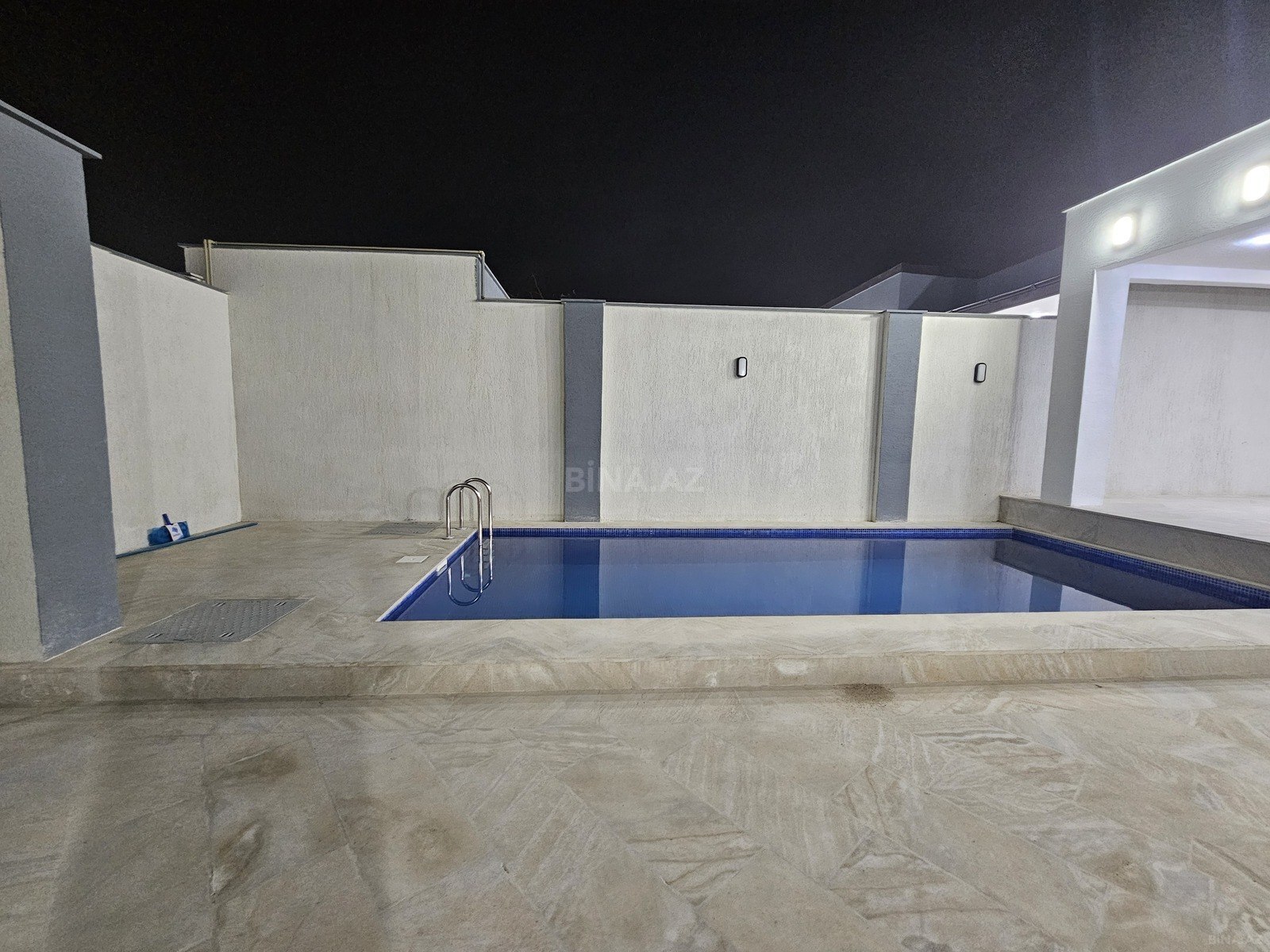 4 otaqlı həyət evi/bağ evi - Şüvəlan q. - 150 m² (23)