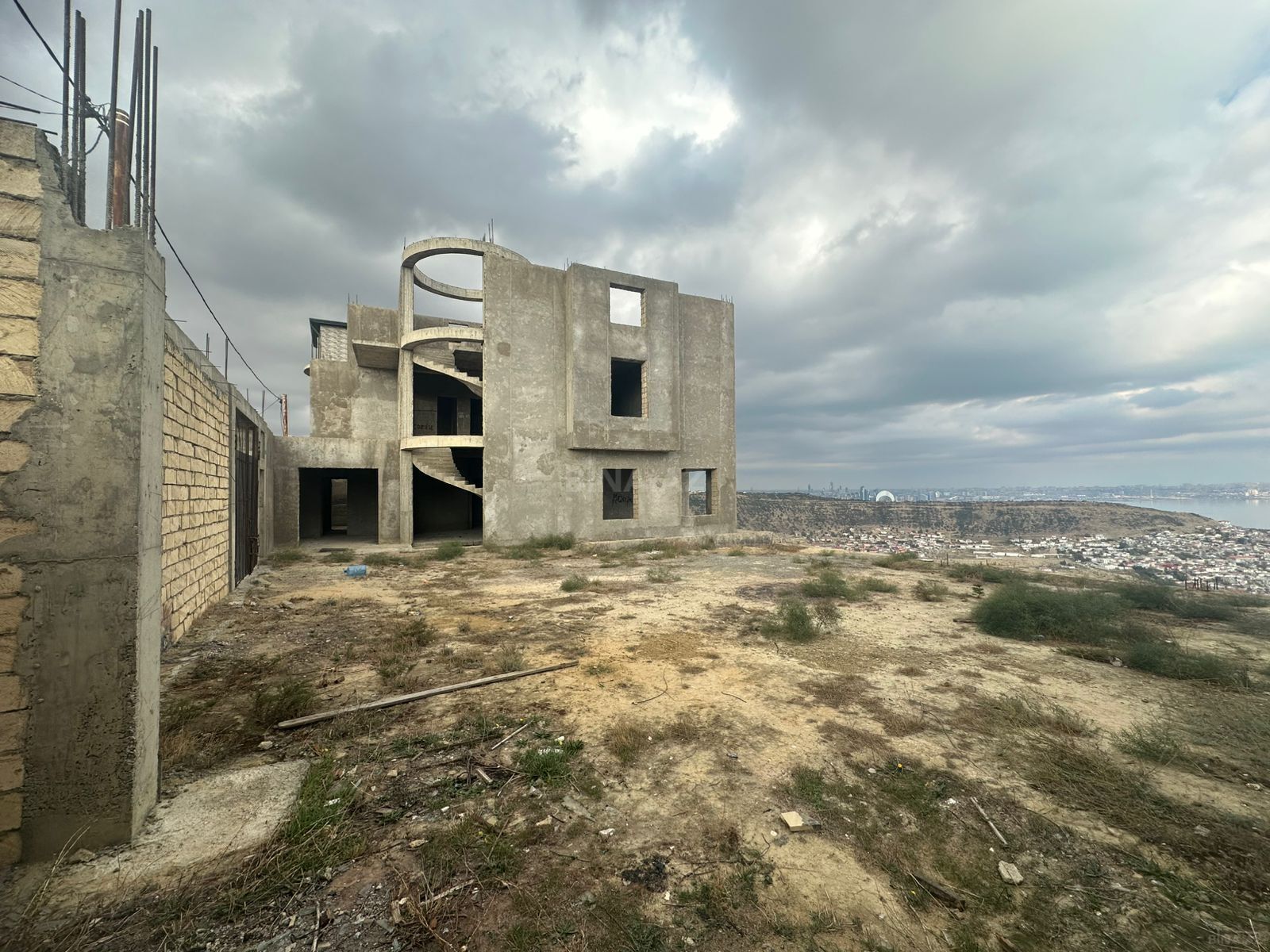 10 otaqlı həyət evi/bağ evi - Səbail r. - 550 m² (1)
