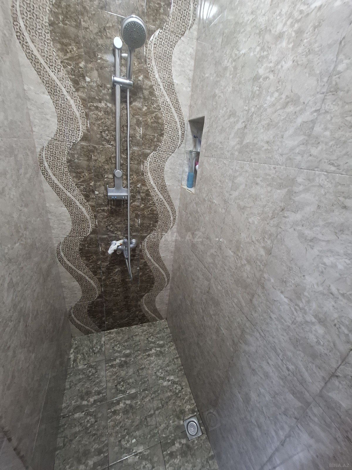 4 otaqlı həyət evi/bağ evi - Zabrat q. - 100 m² (20)