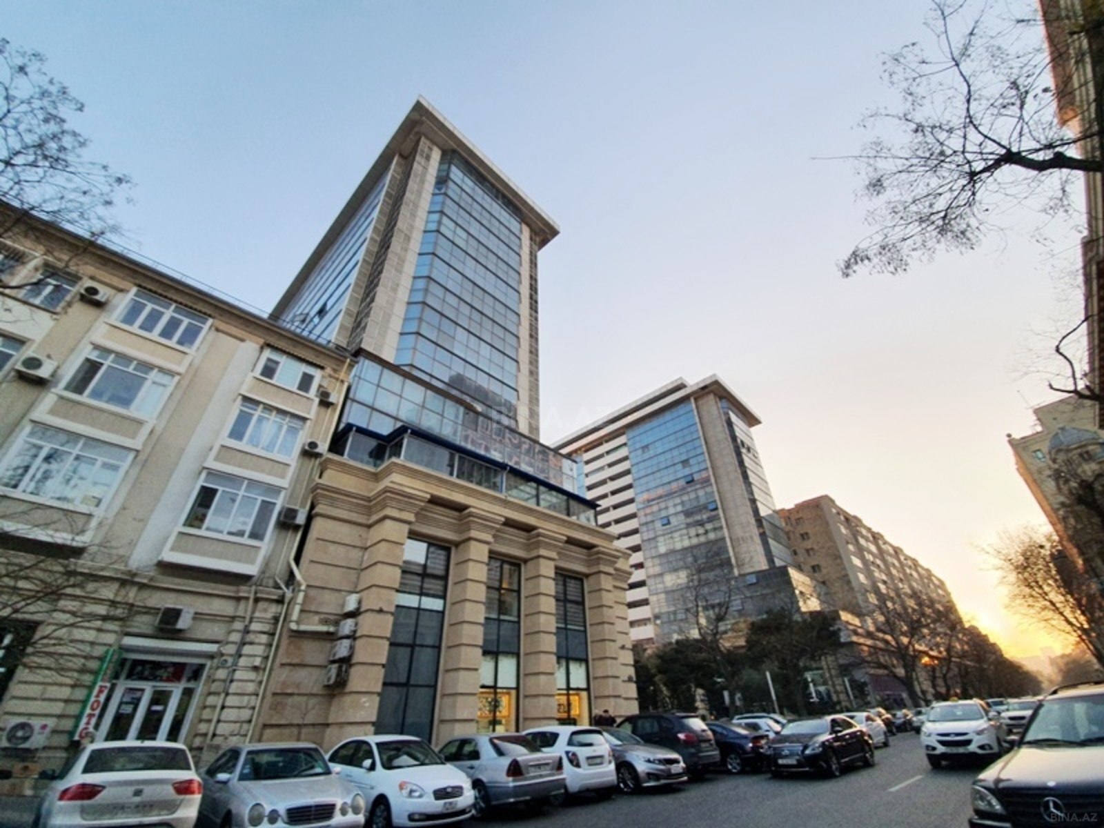 3-комн. вторичка - м. 28 мая - 105 м² (1)