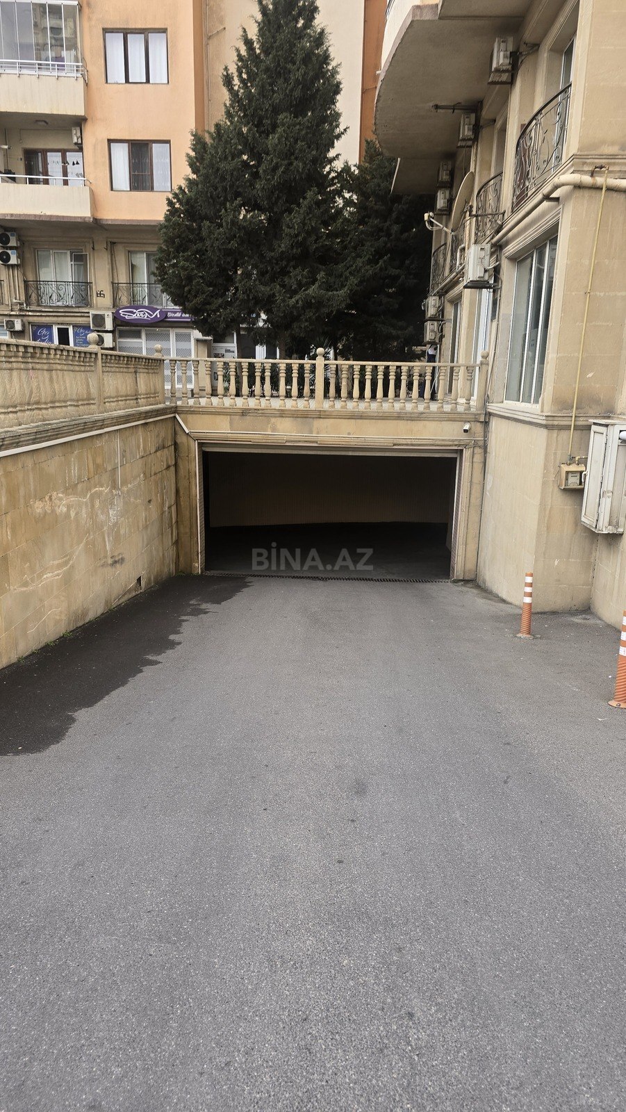 Qaraj - Şah İsmayıl Xətai m. - 32 m² (2)
