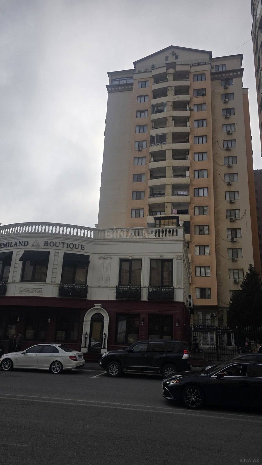 Qaraj - Şah İsmayıl Xətai m. - 32 m² (1)