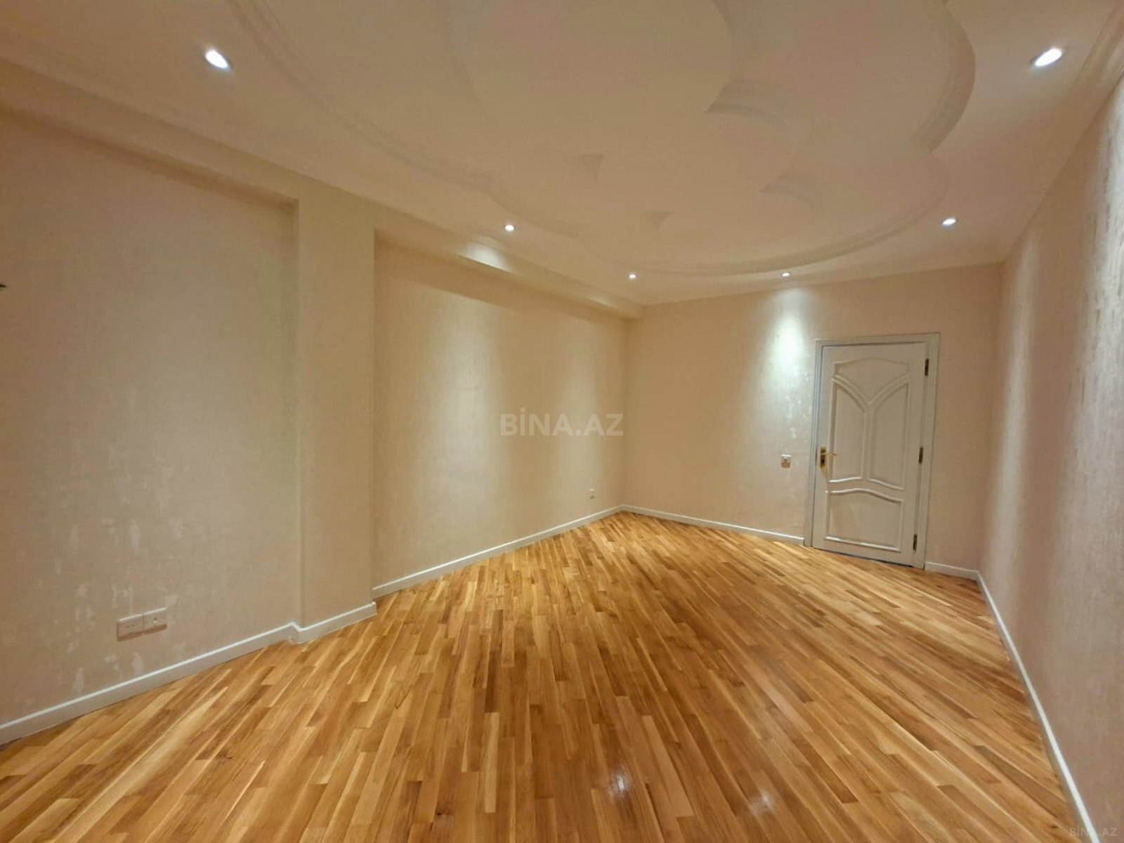4-комн. новостройка - м. Иншаатчылар - 160 м² (3)
