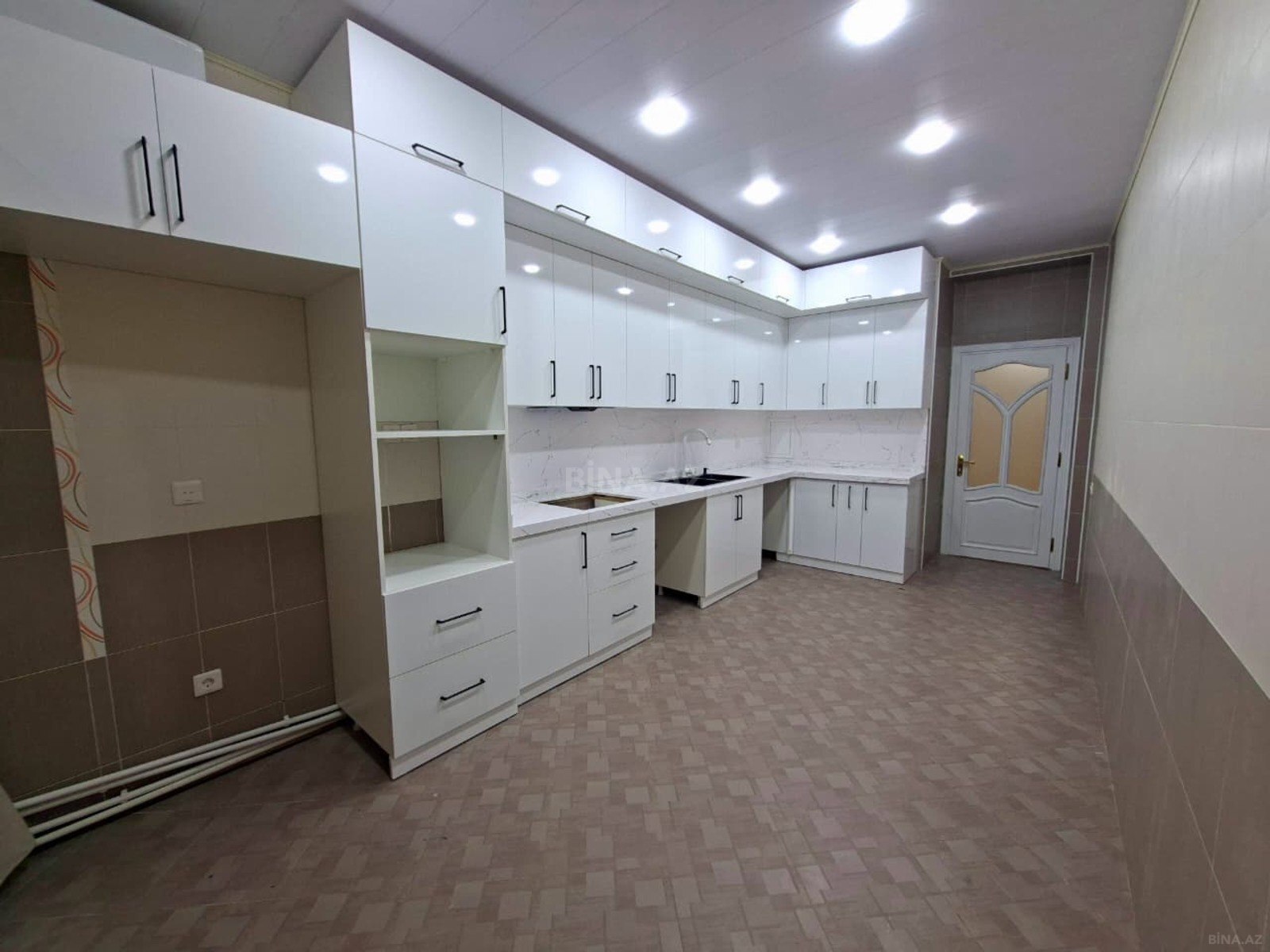 4-комн. новостройка - м. Иншаатчылар - 160 м² (15)