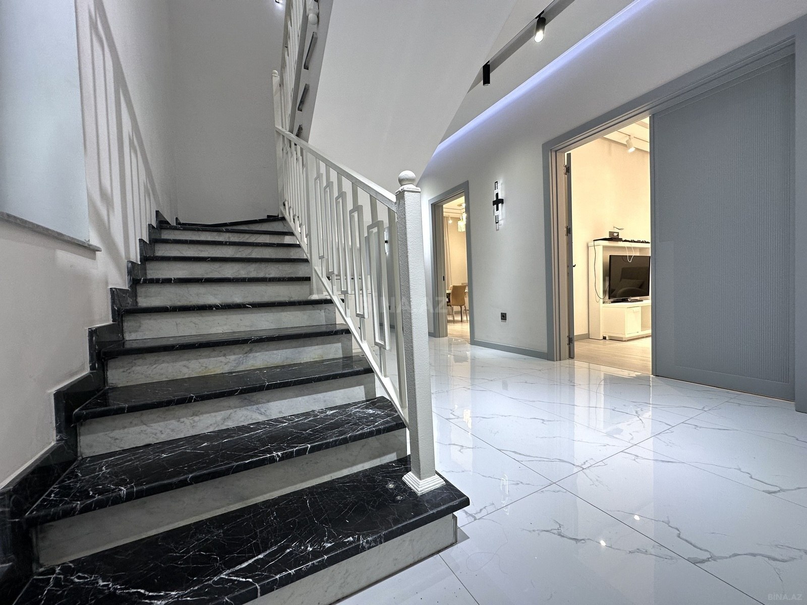 5 otaqlı həyət evi/bağ evi - Sabunçu r. - 200 m² (12)