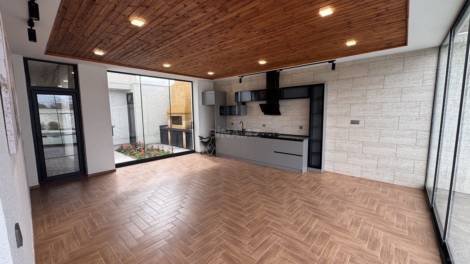6 otaqlı həyət evi/bağ evi - Şağan q. - 350 m² (9)