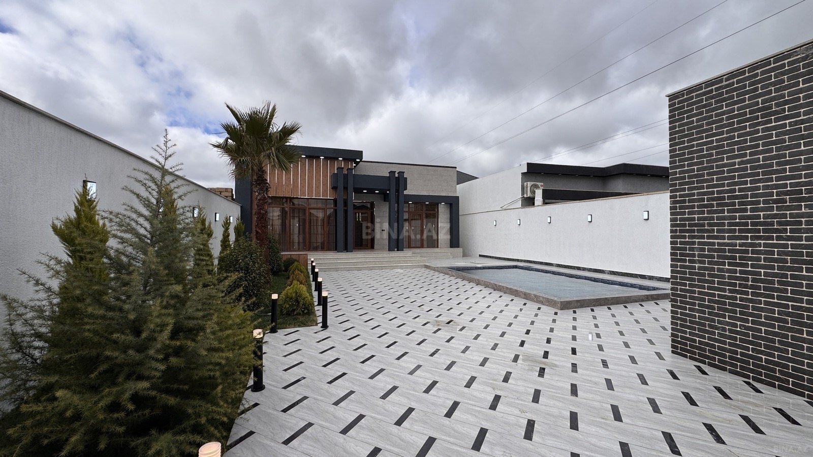 4 otaqlı həyət evi/bağ evi - Mərdəkan q. - 180 m² (1)