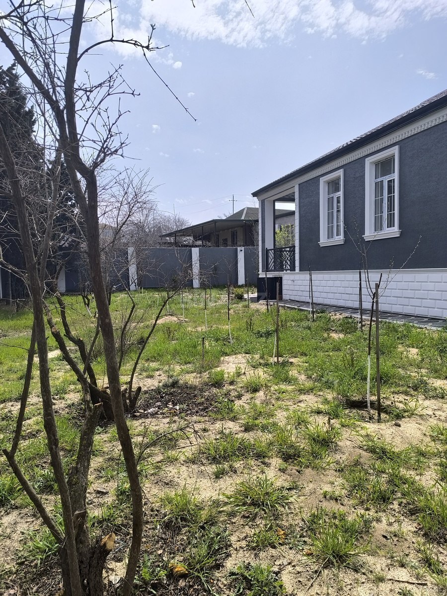 4 otaqlı həyət evi/bağ evi - Novxanı q. - 150 m² (10)