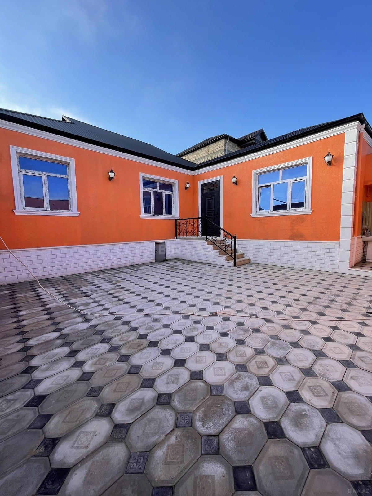 5 otaqlı həyət evi/bağ evi - Zığ q. - 150 m² (1)