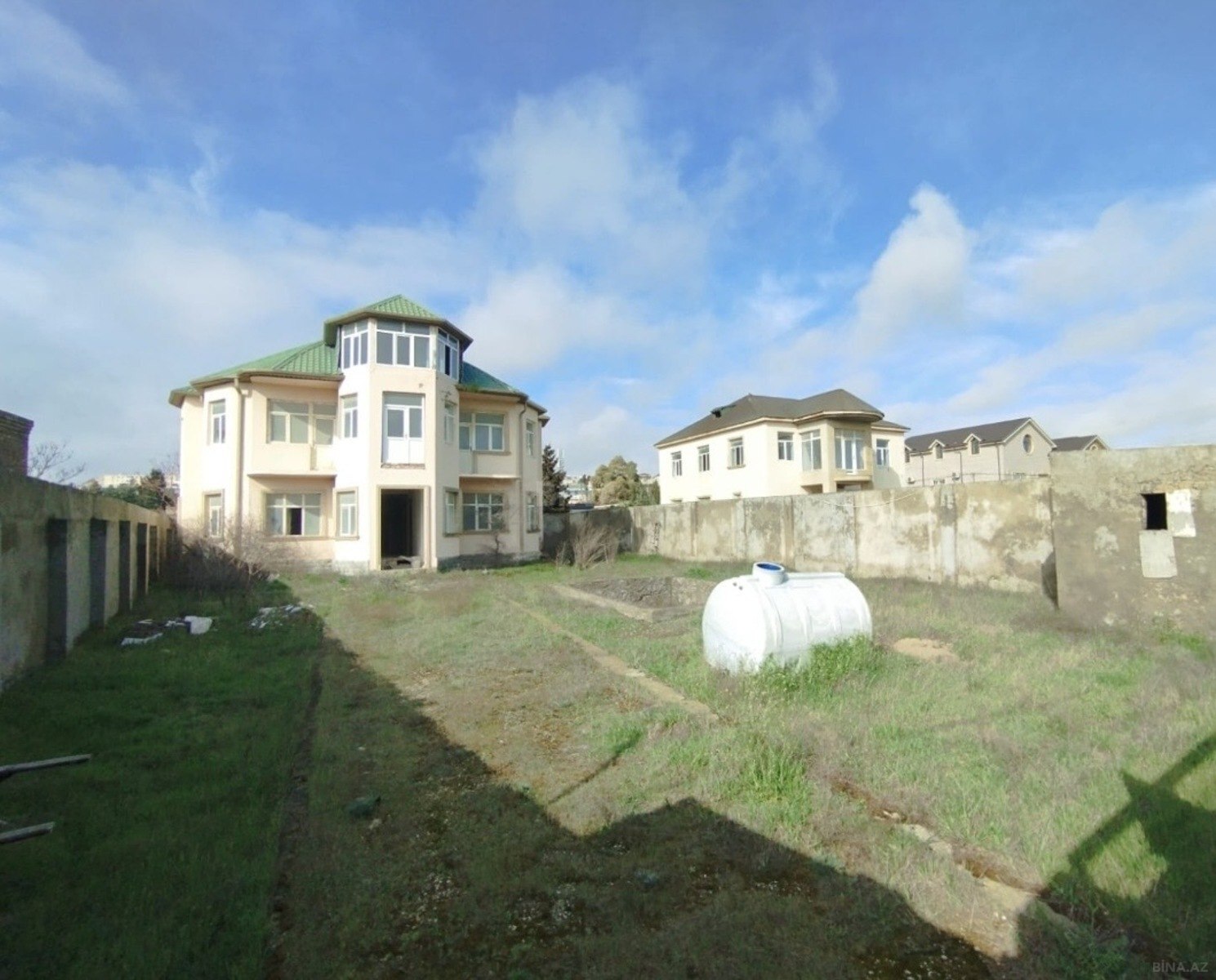 5 otaqlı həyət evi/bağ evi - Buzovna q. - 240 m² (1)