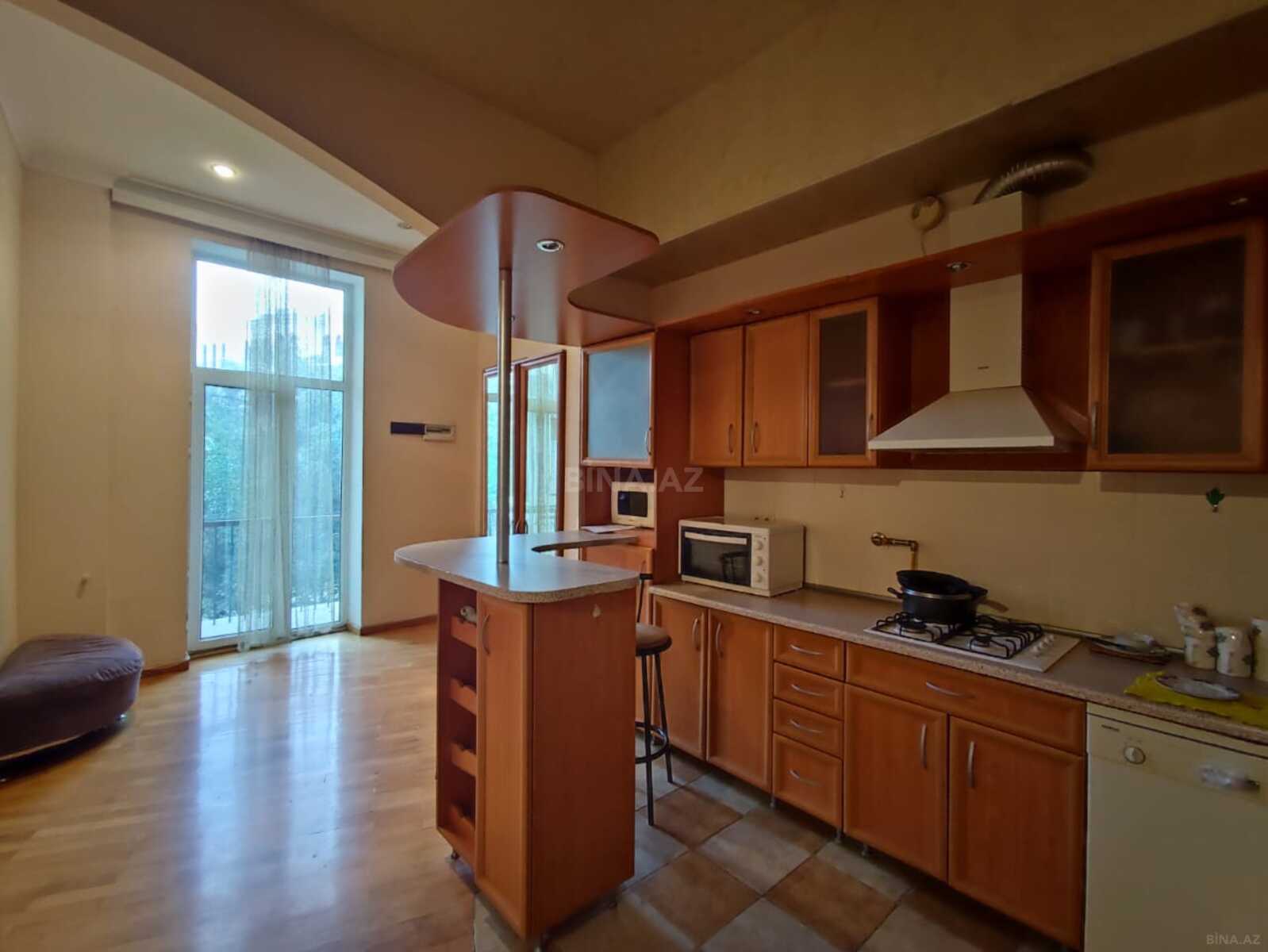 3 otaqlı köhnə tikili - İçəri Şəhər m. - 121 m² (9)
