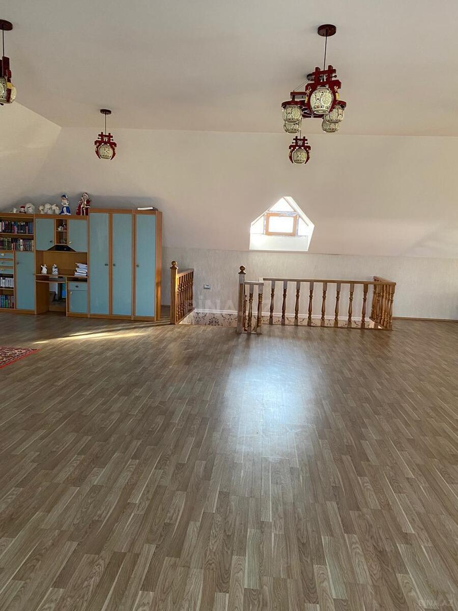 5 otaqlı həyət evi/bağ evi - Novxanı q. - 300 m² (21)
