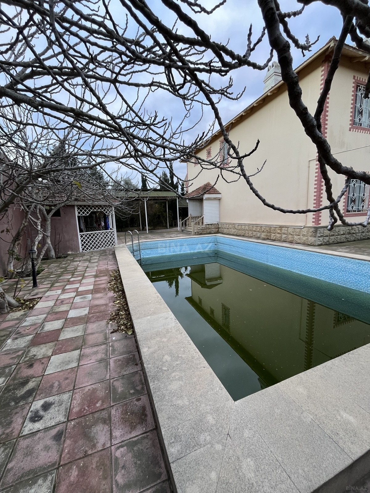 8 otaqlı həyət evi/bağ evi - Mərdəkan q. - 400 m² (10)
