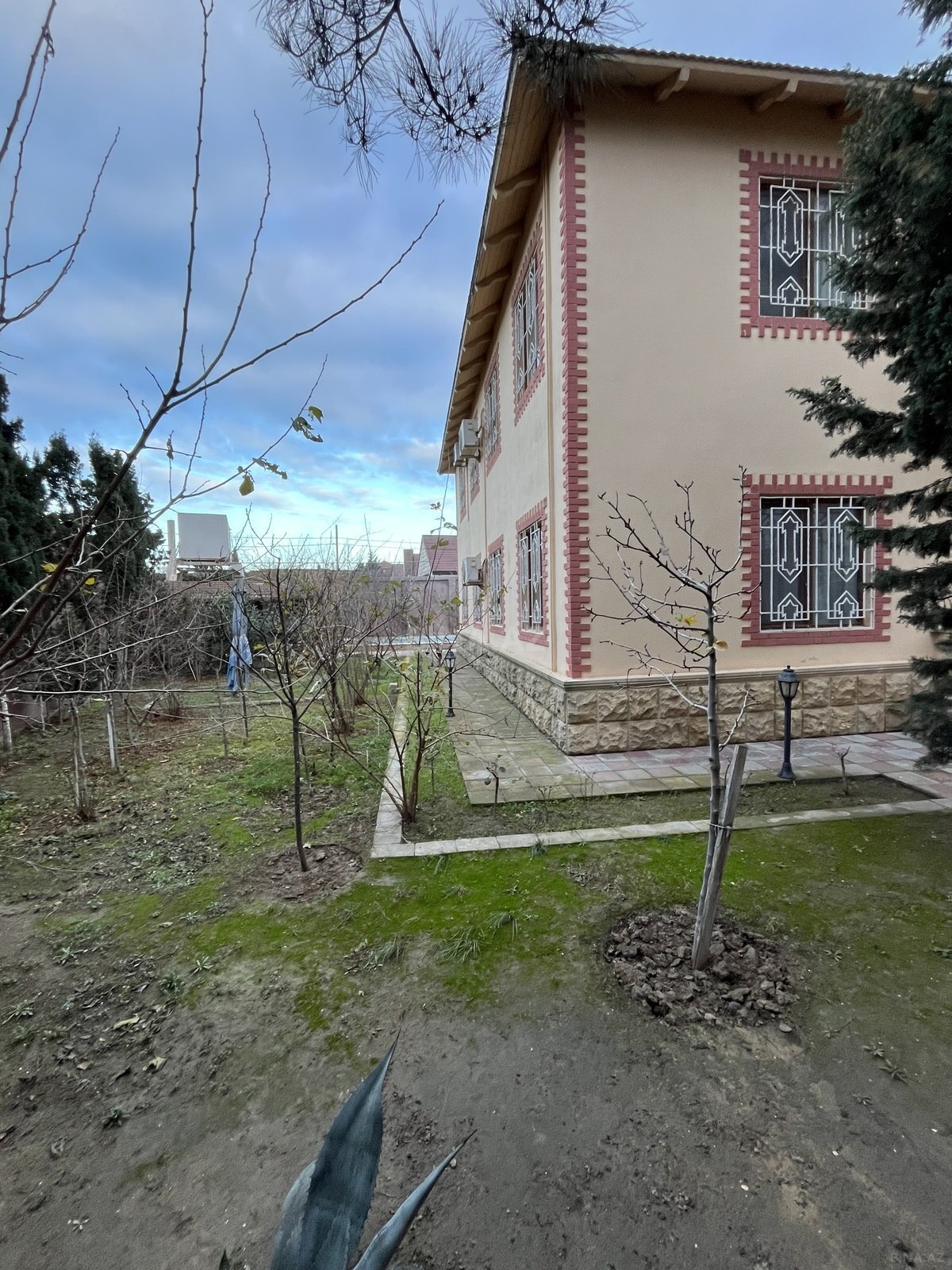 8 otaqlı həyət evi/bağ evi - Mərdəkan q. - 400 m² (5)