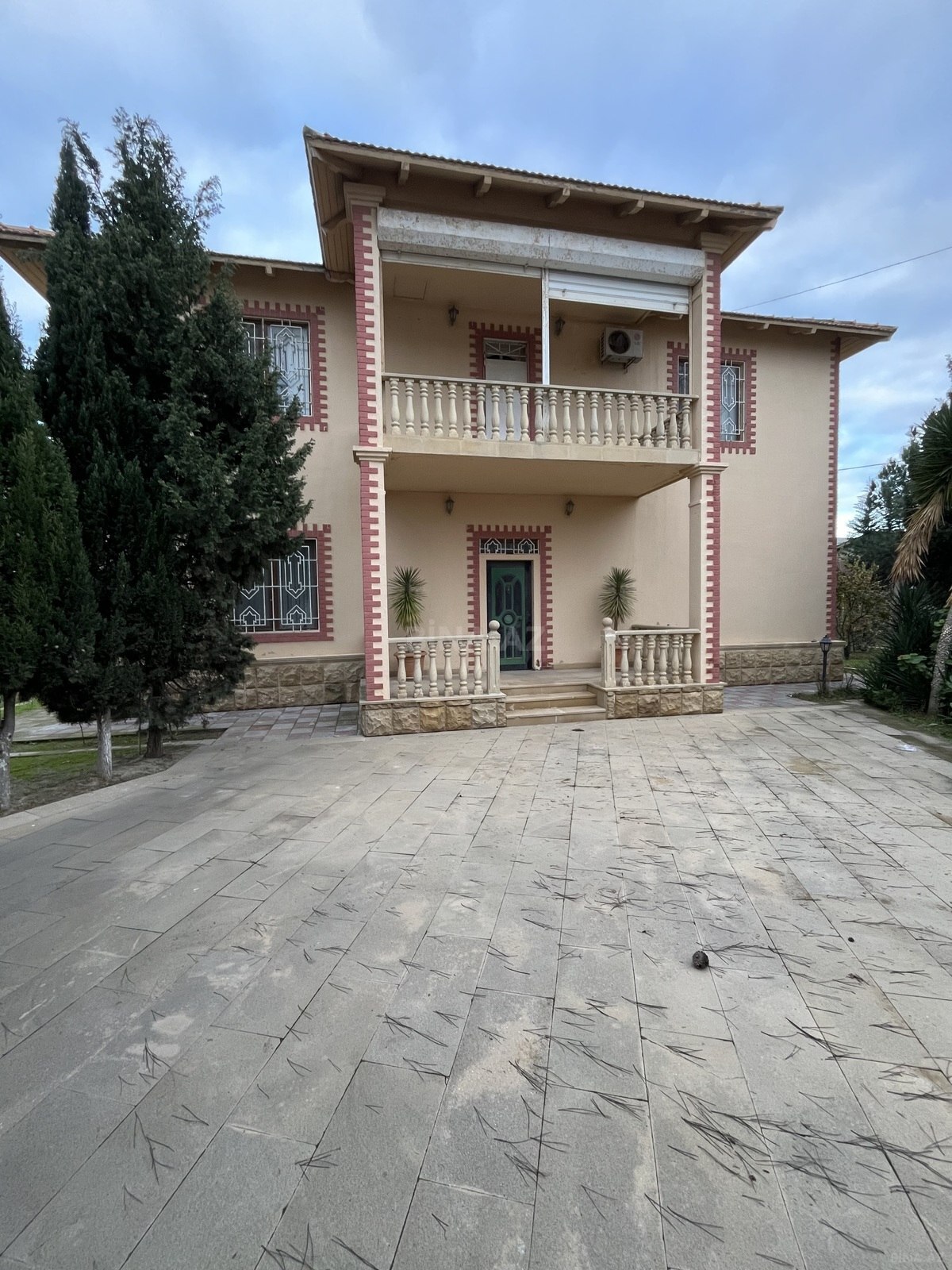 8 otaqlı həyət evi/bağ evi - Mərdəkan q. - 400 m² (1)
