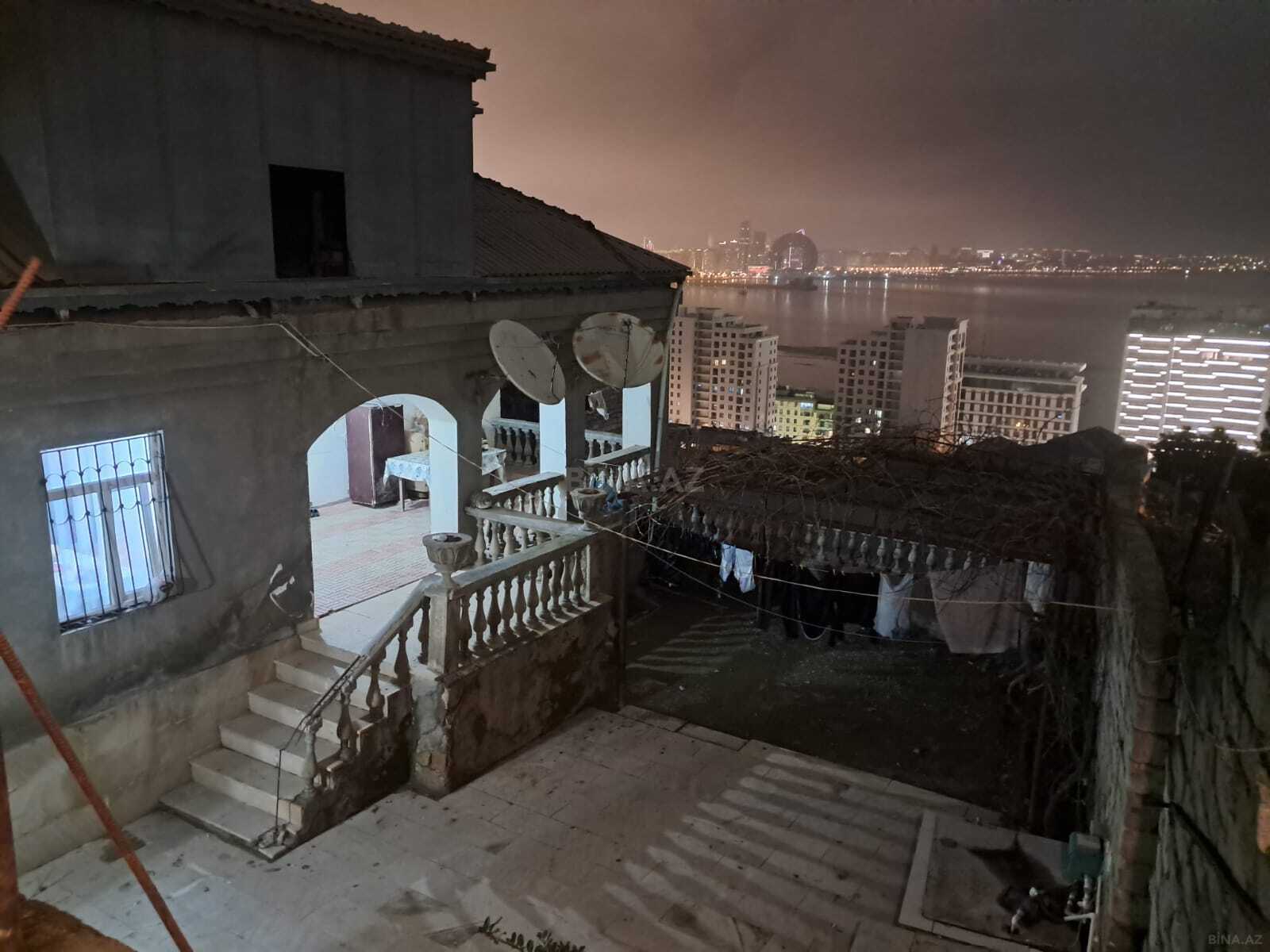 3 otaqlı həyət evi/bağ evi - Bayıl q. - 280 m² (11)