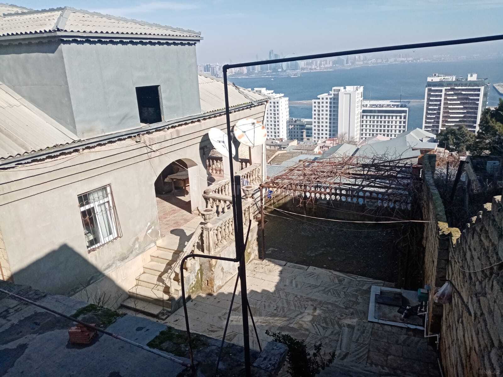 3 otaqlı həyət evi/bağ evi - Bayıl q. - 280 m² (8)