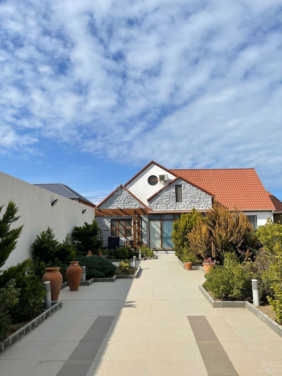 4 otaqlı həyət evi/bağ evi - Şüvəlan q. - 250 m² (6)