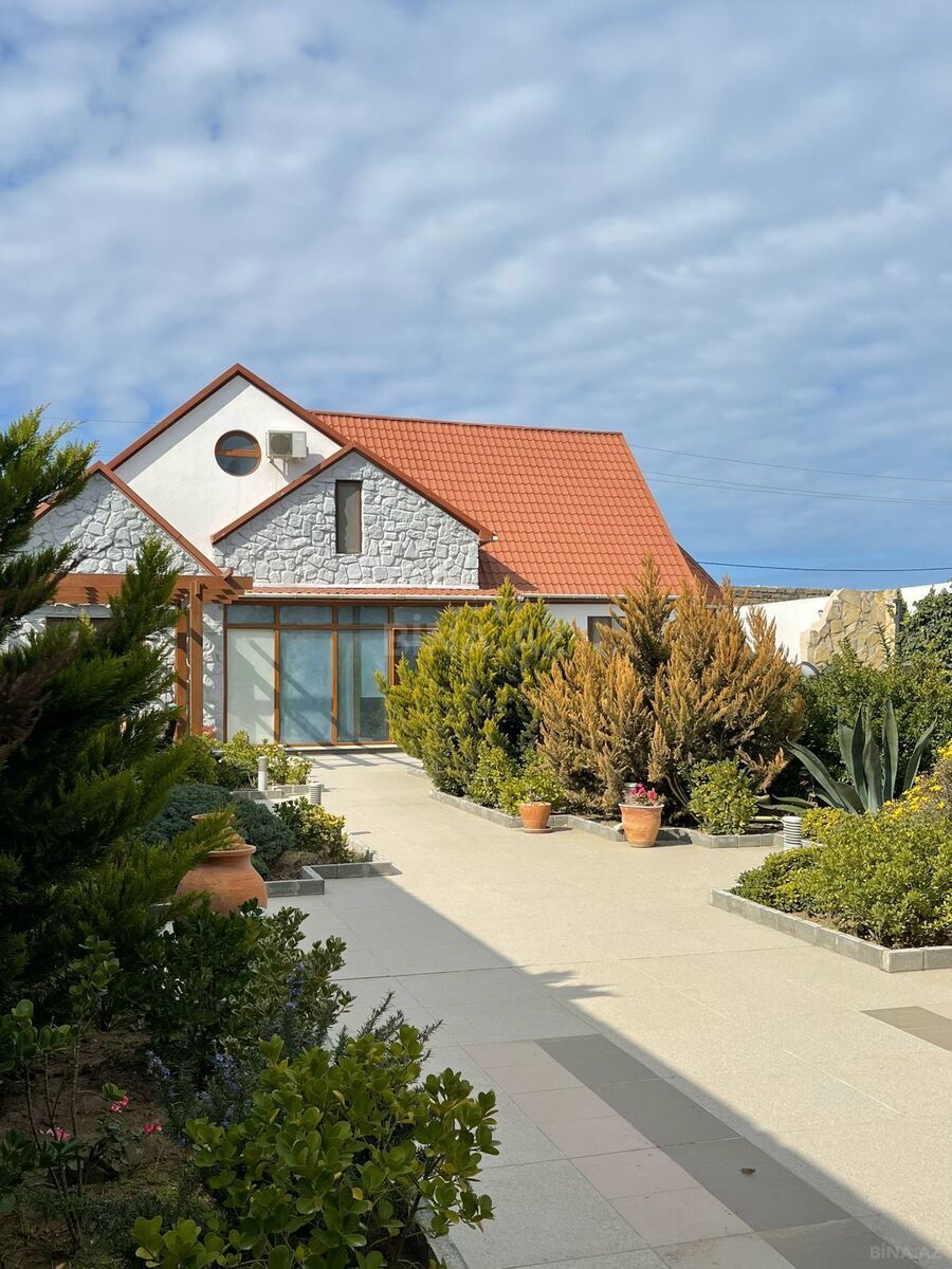 4 otaqlı həyət evi/bağ evi - Şüvəlan q. - 250 m² (17)