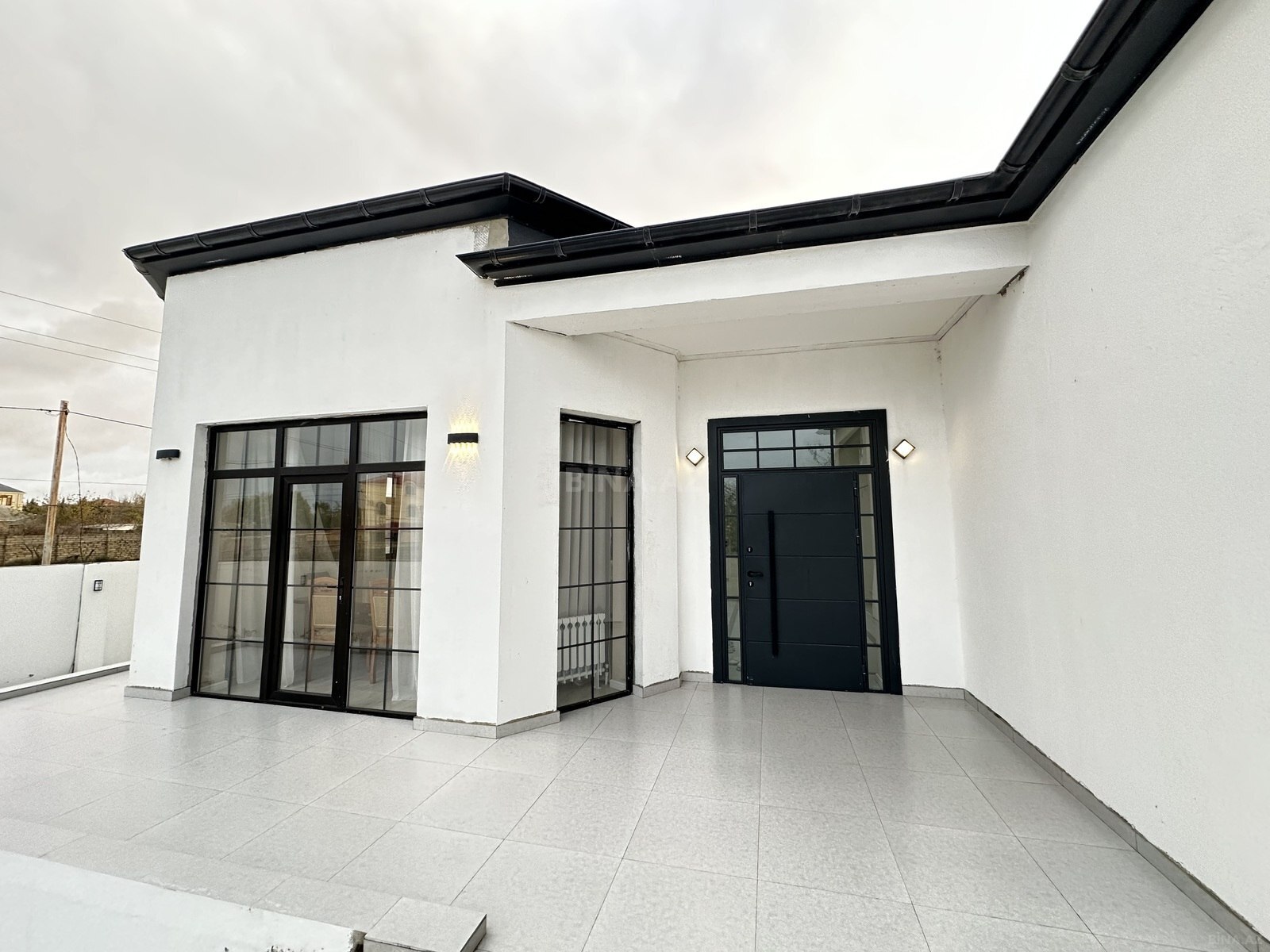 4 otaqlı həyət evi/bağ evi - Novxanı q. - 250 m² (7)