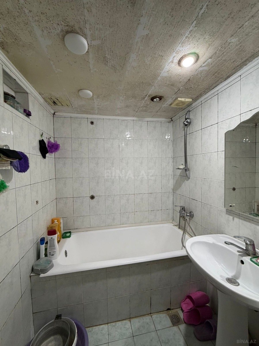 3 otaqlı köhnə tikili - İnşaatçılar m. - 80 m² (14)